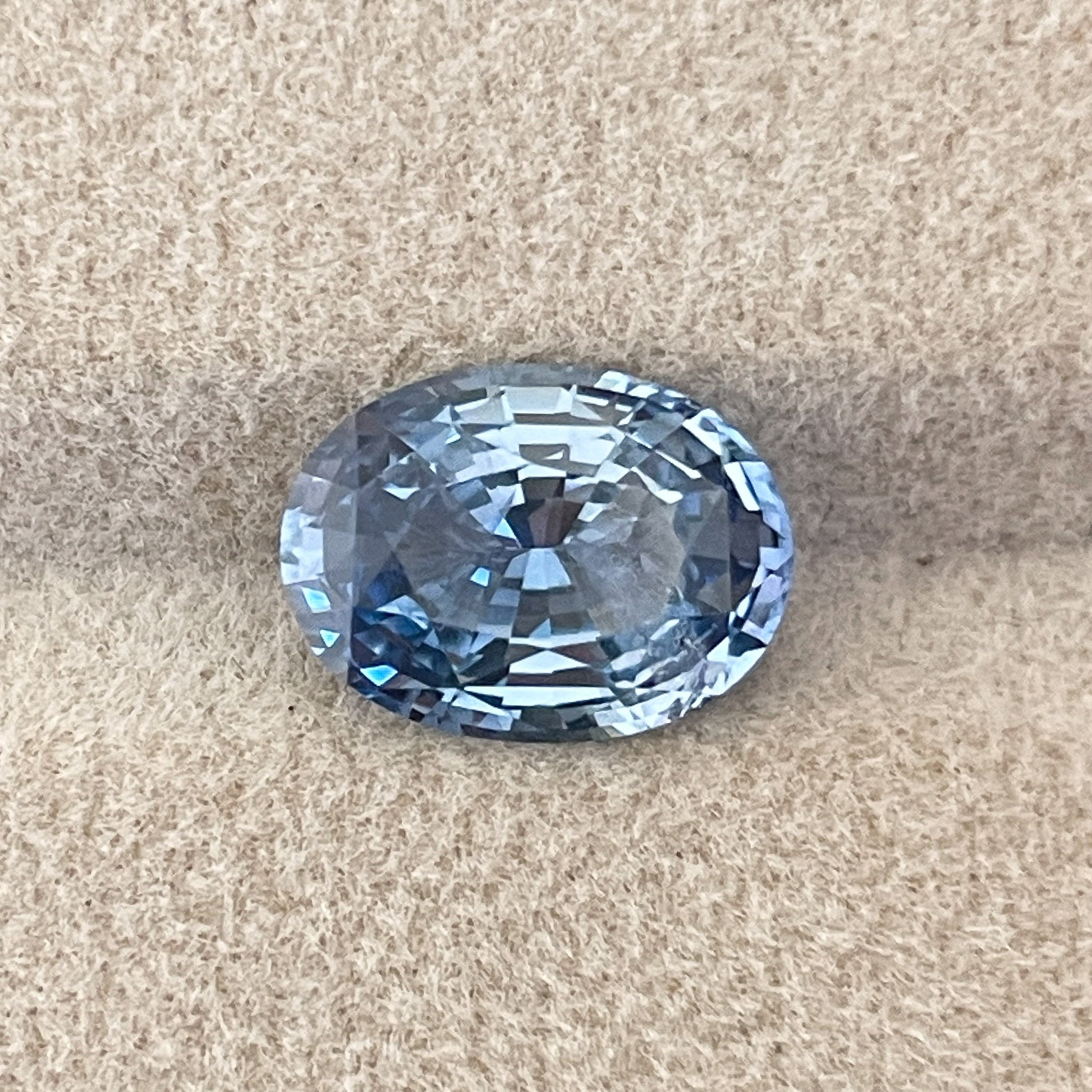 Natural Ceylon blue sapphire, 3.34 Ct oval cut loose gemstone by NASHGEMS for engagement or custom jewelry.