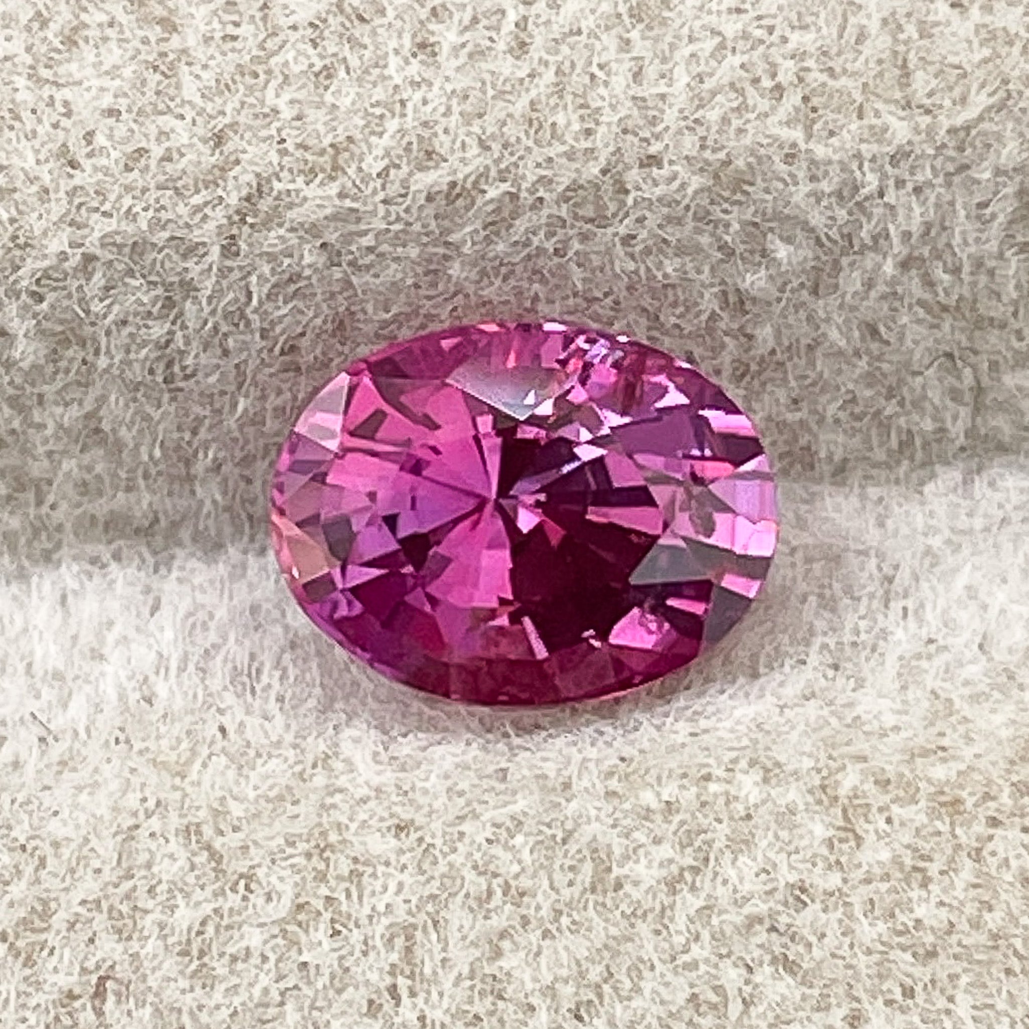 Natural pink sapphire loose gemstone, 1.00 ct oval cut, heat-treated pink sapphire by NASHGEMS for engagement rings.