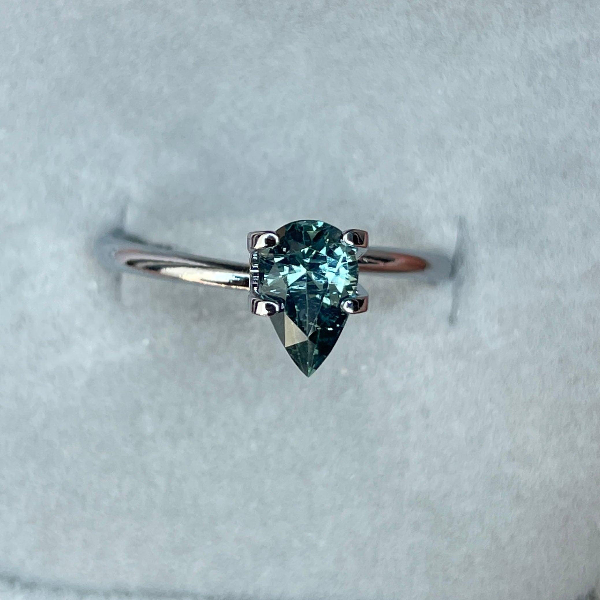 blue green sapphire
