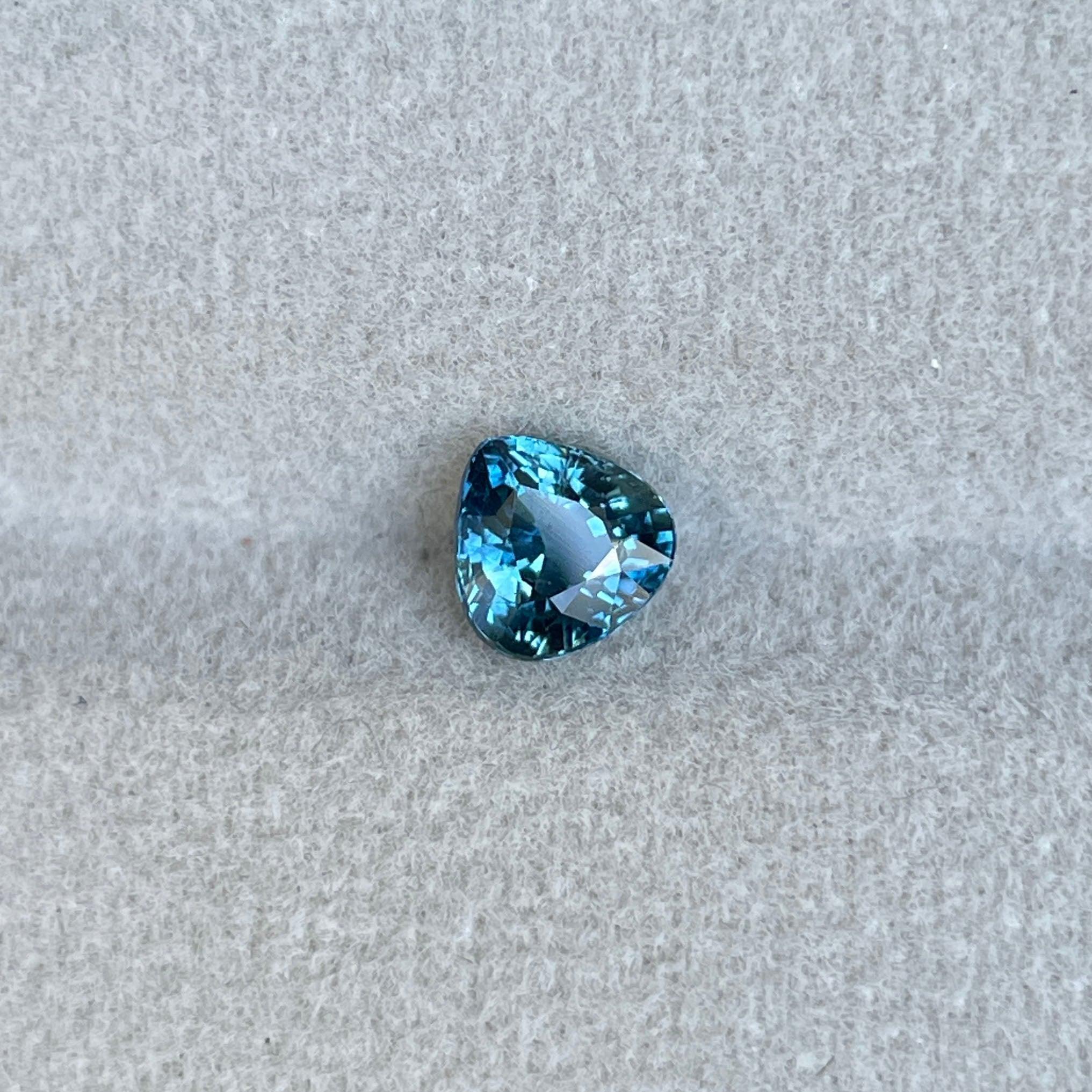 blue green sapphire
