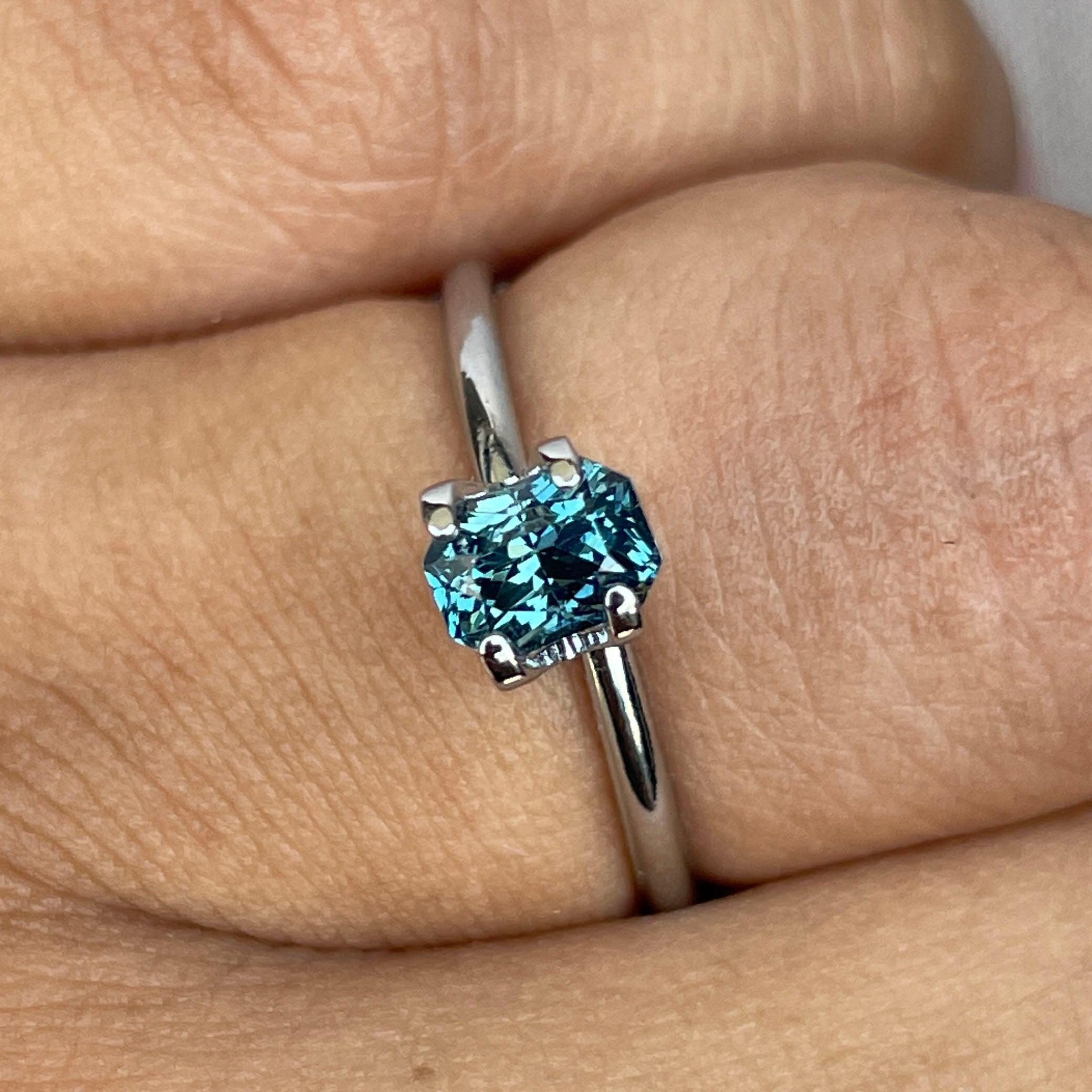 blue green sapphire