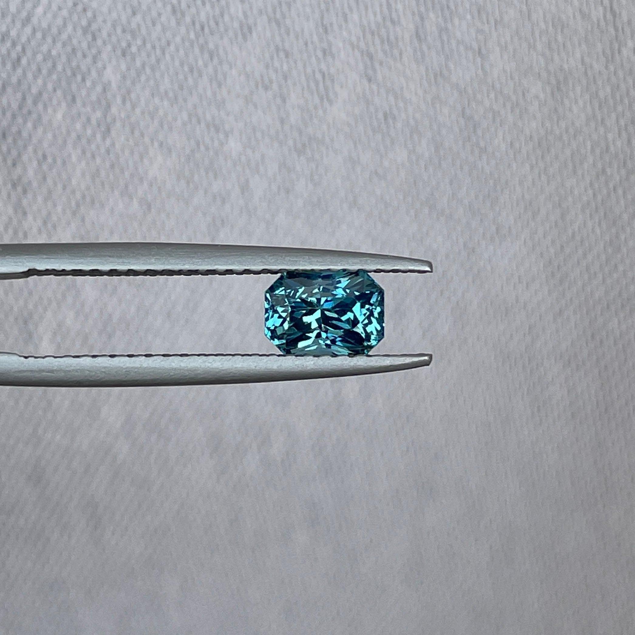 blue green sapphire