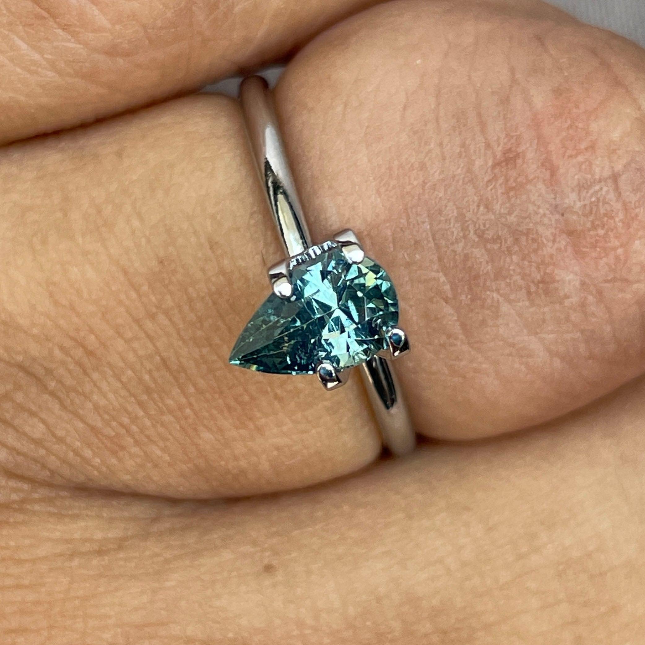 blue green sapphire