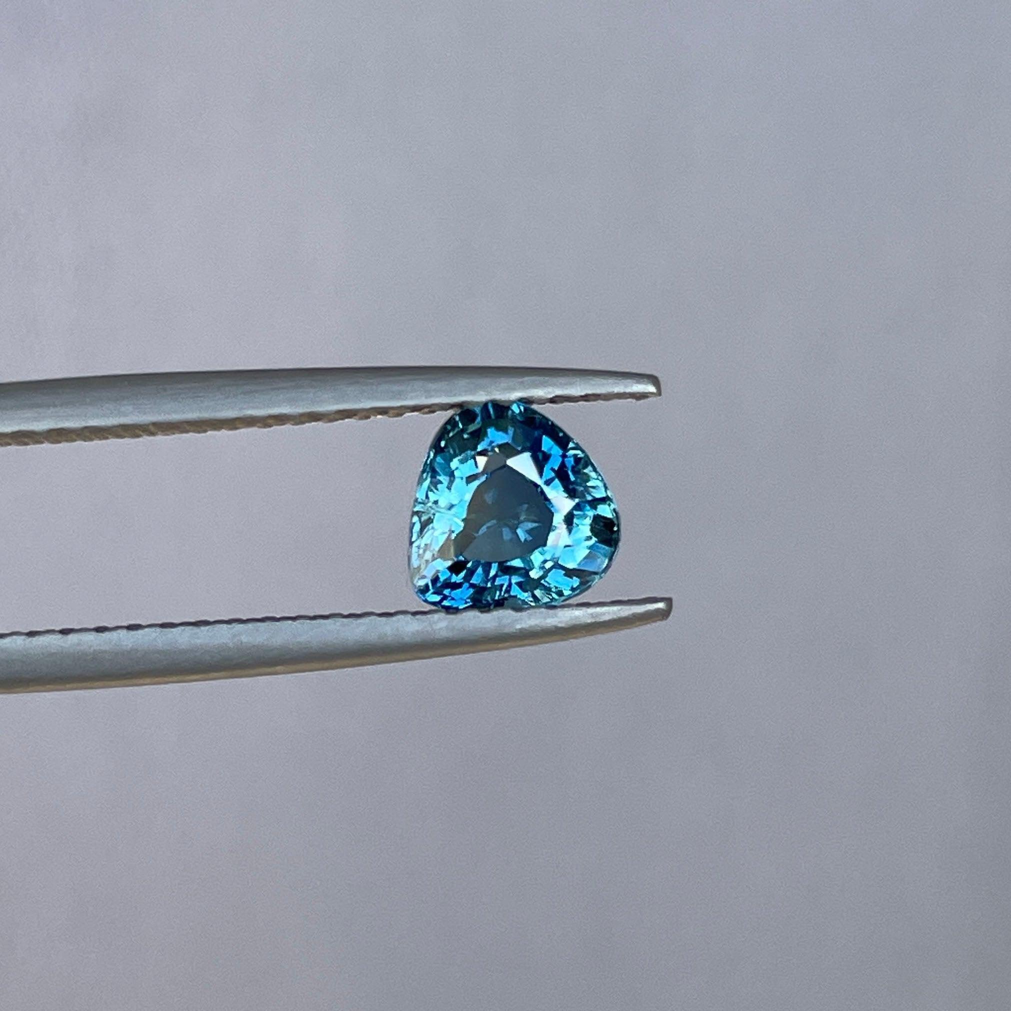 blue green sapphire