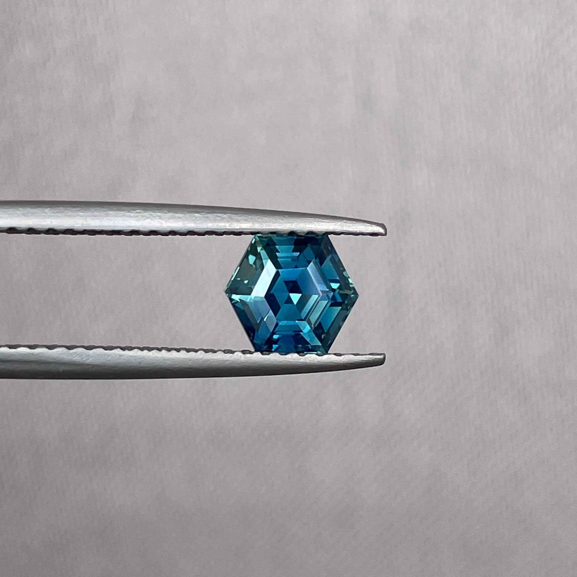 blue green sapphire