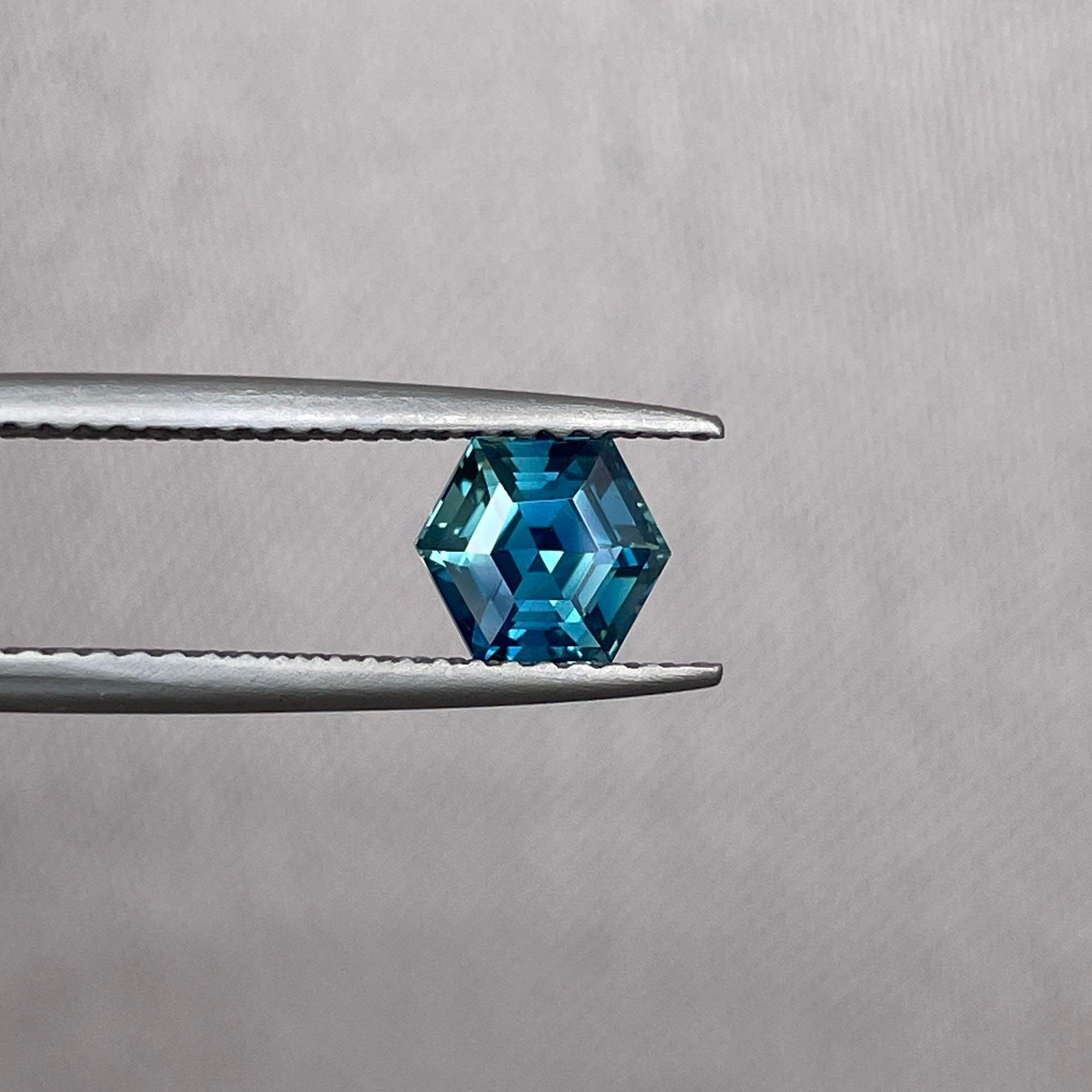 blue green sapphire