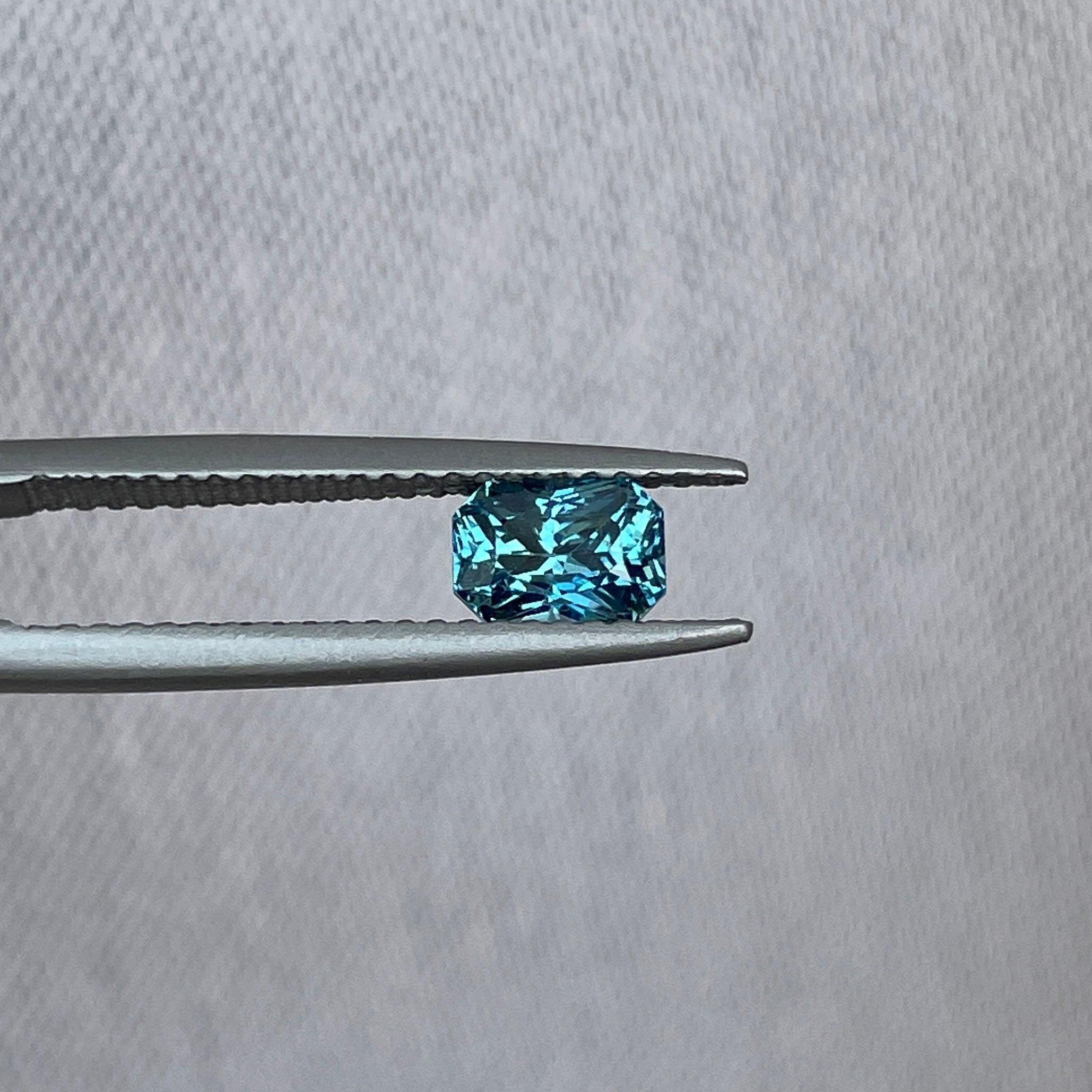 blue green sapphire
