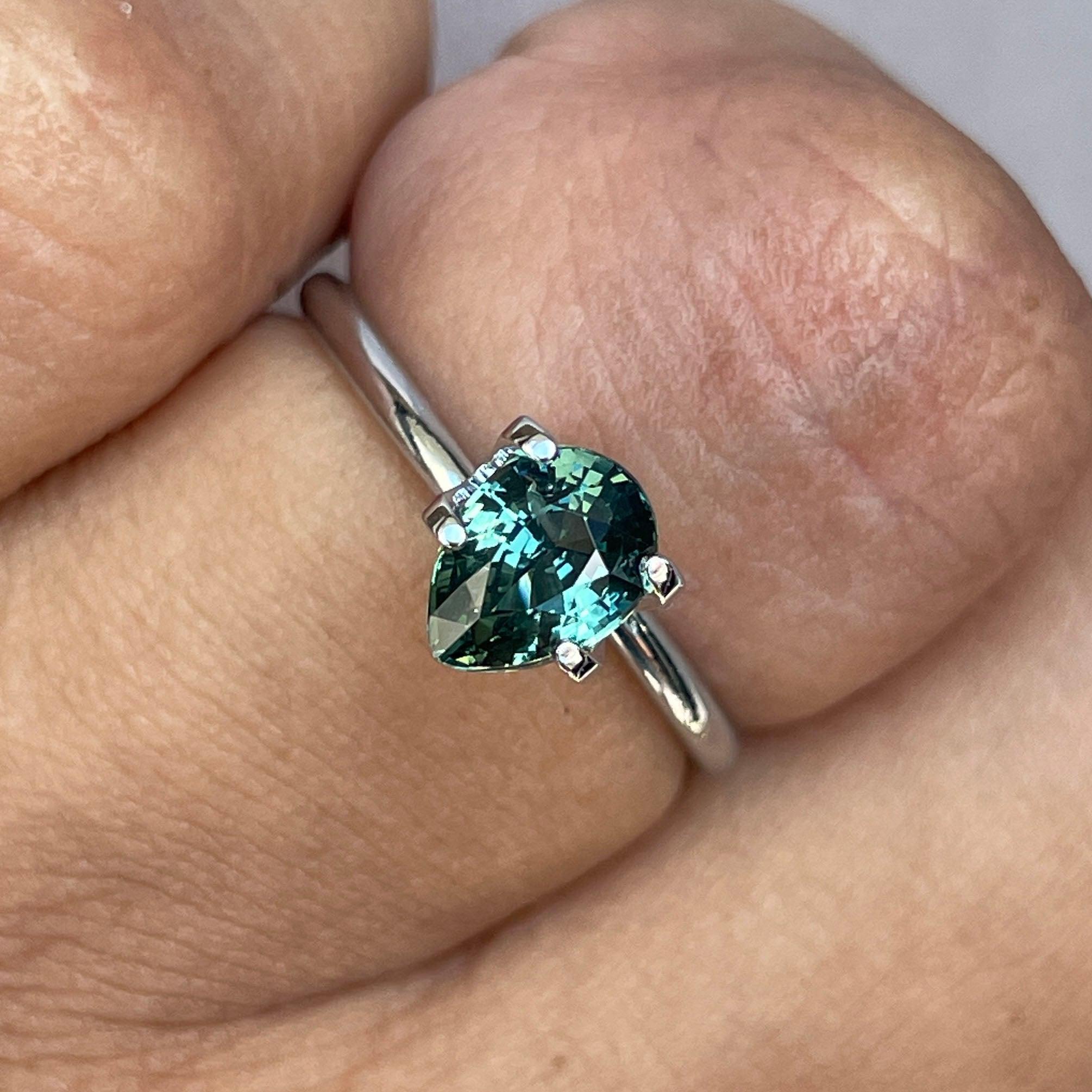 blue green sapphire