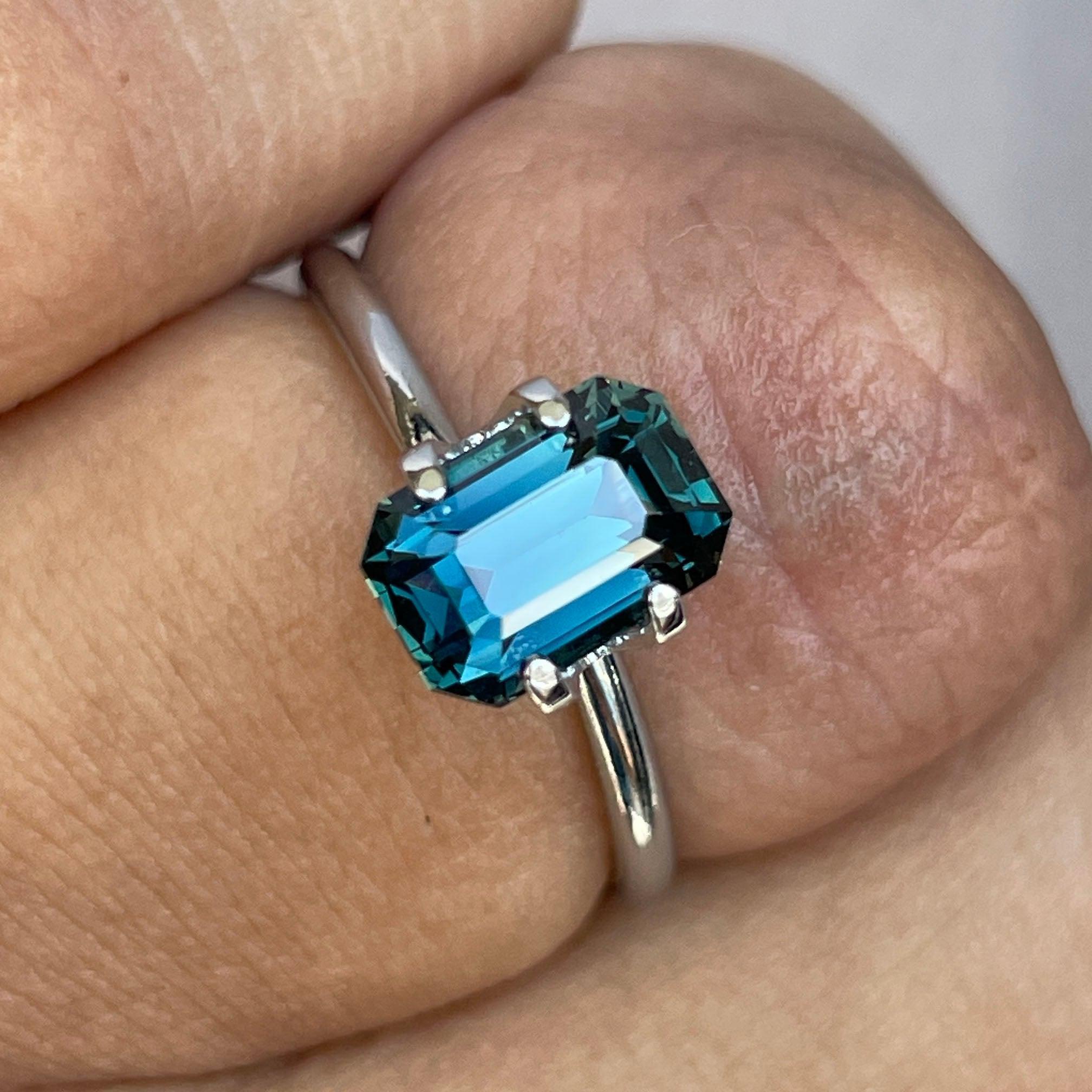 blue green sapphire
