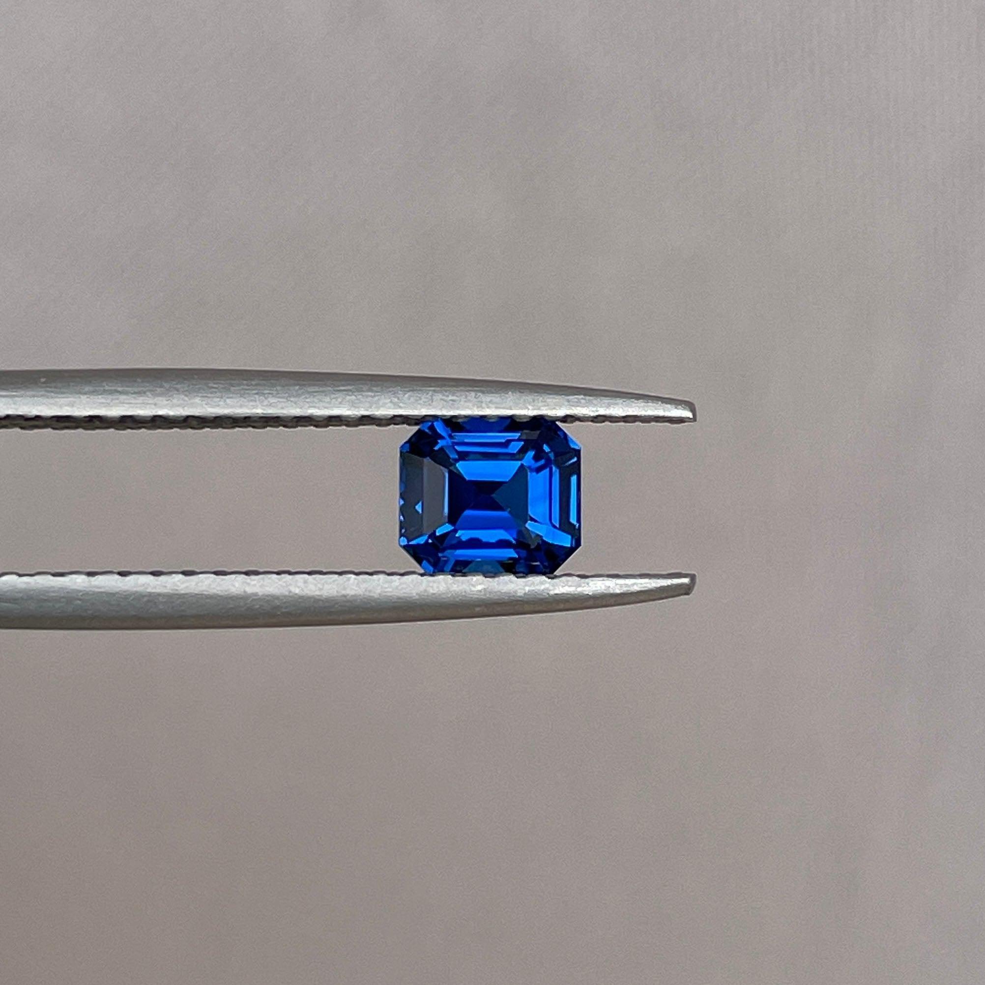 blue sapphire engagement rings