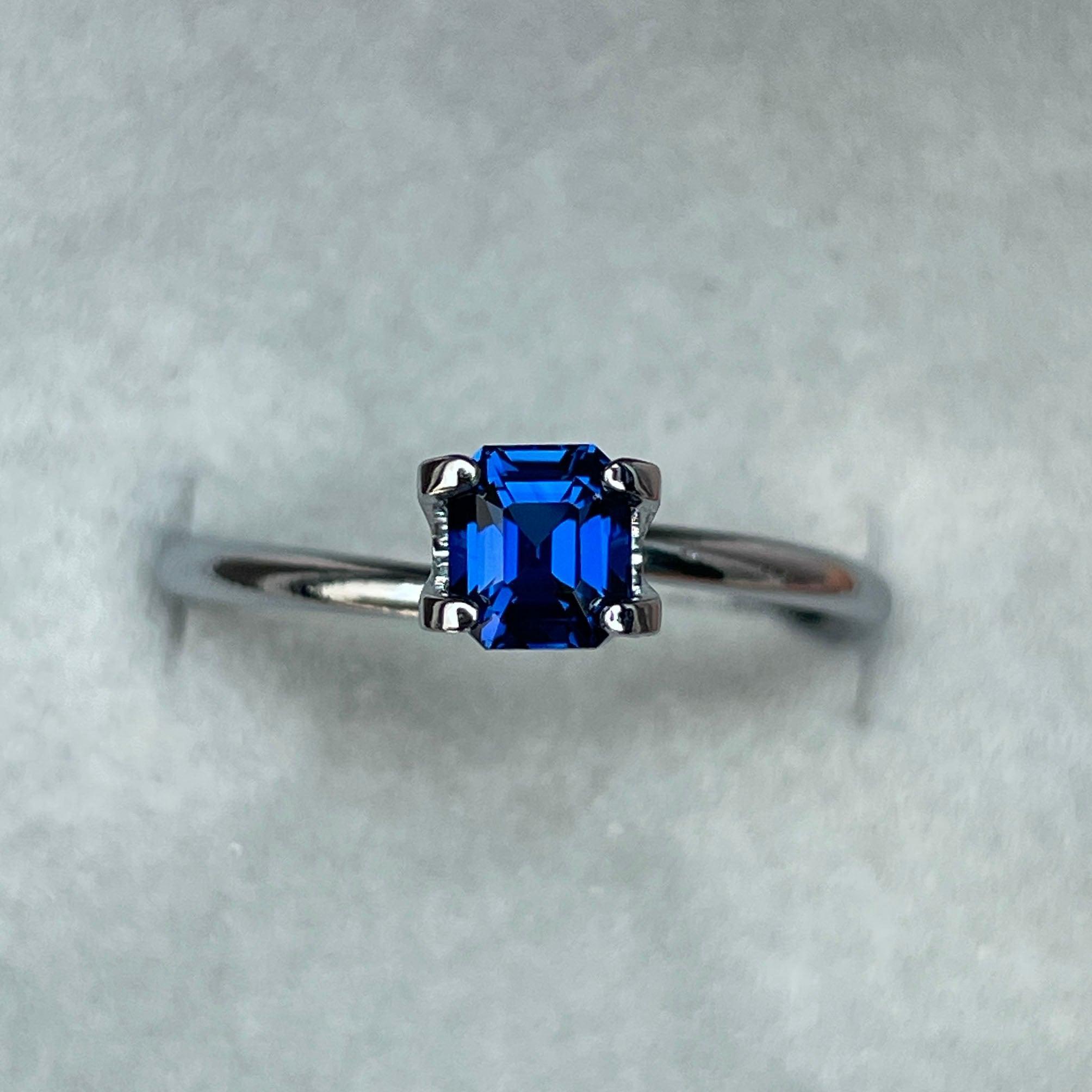 blue sapphire engagement rings