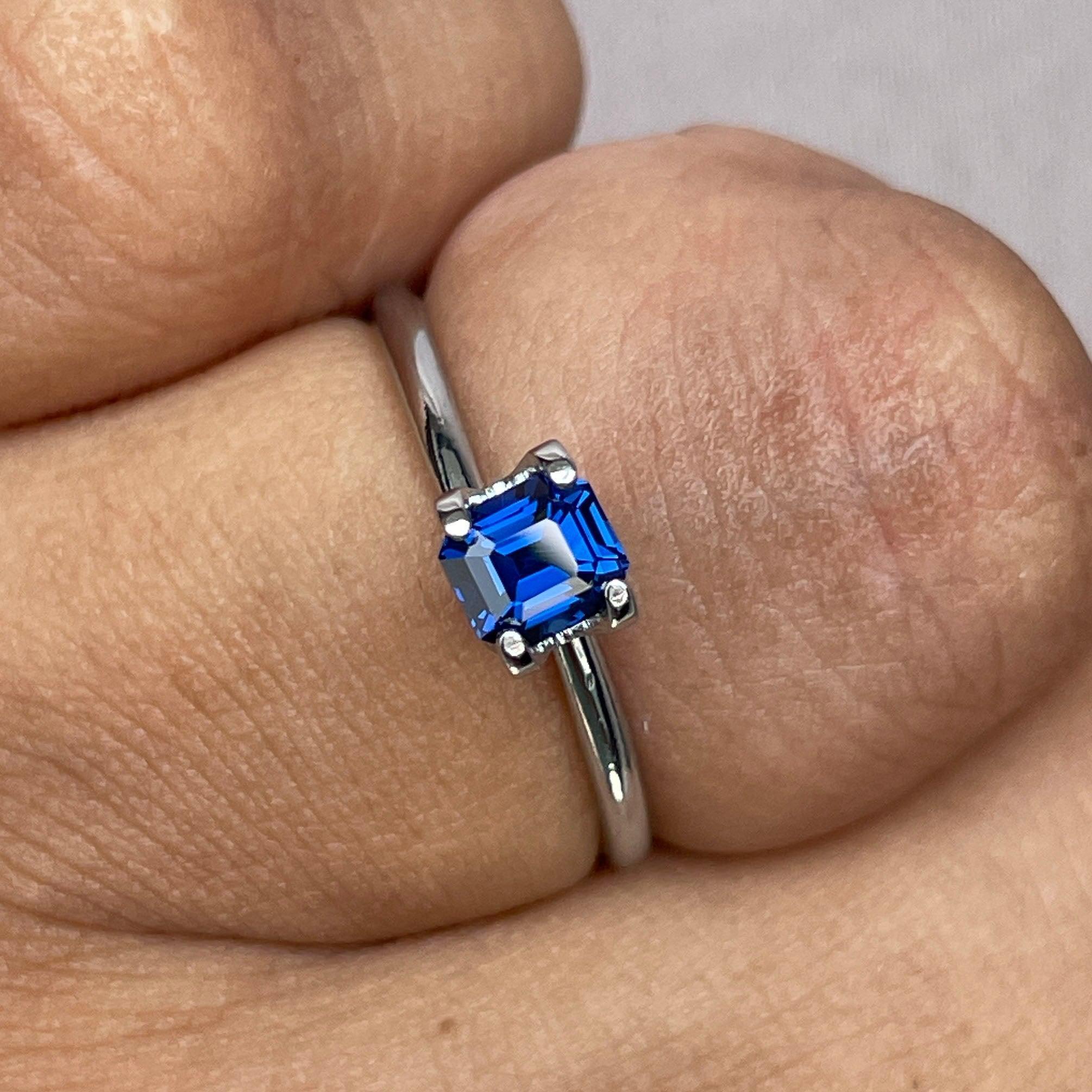 blue sapphire engagement rings