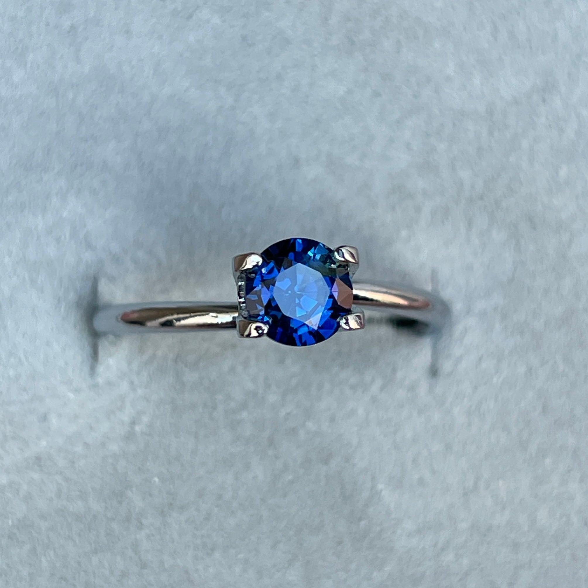 blue sapphire engagement rings