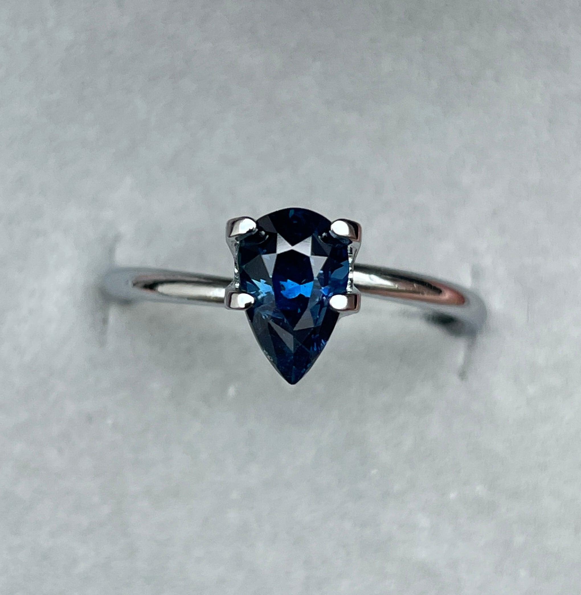blue sapphire engagement rings