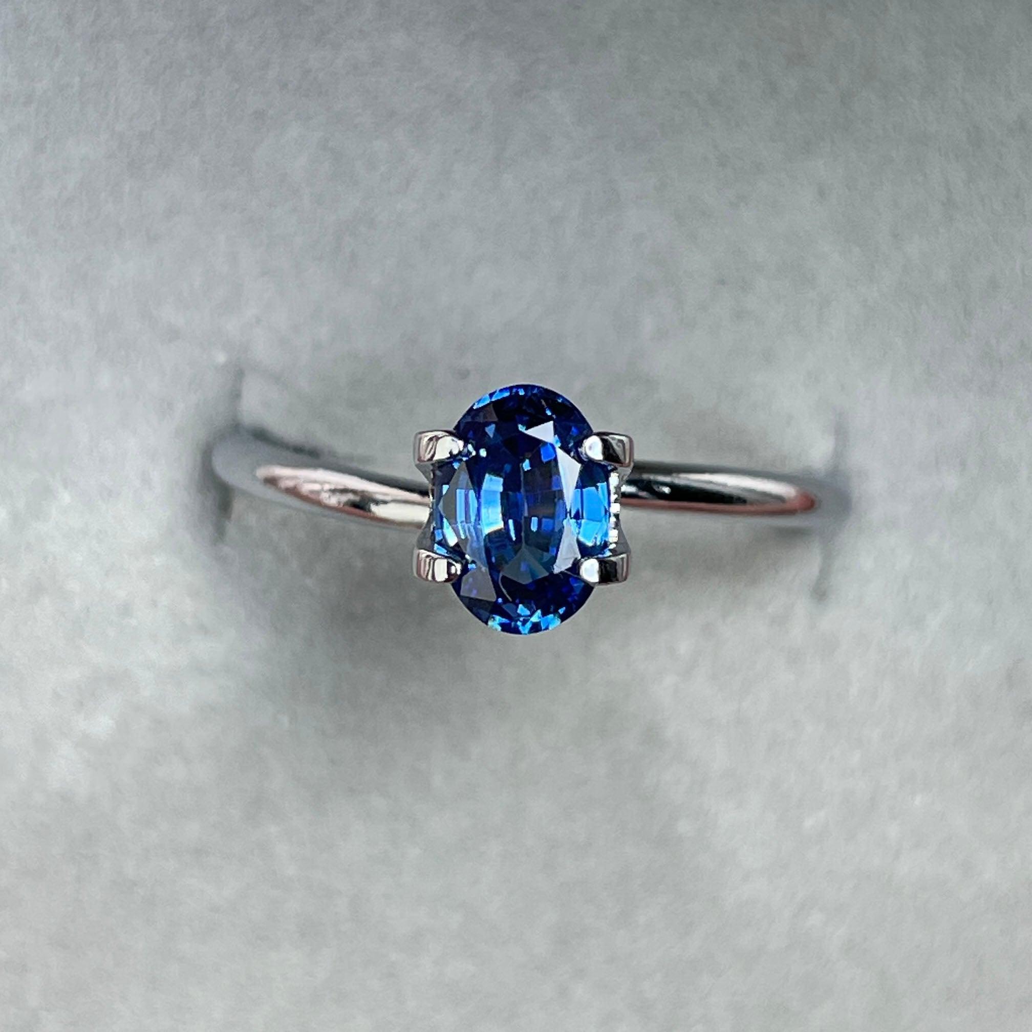 blue sapphire engagement rings