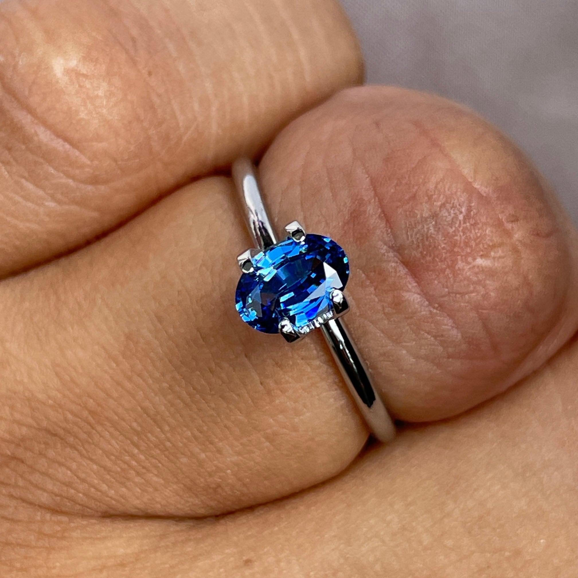 blue sapphire engagement rings