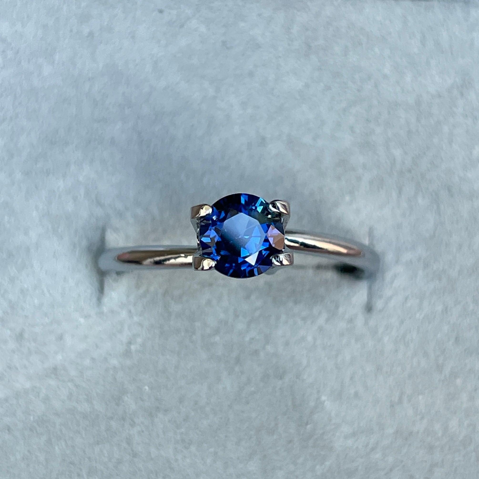 blue sapphire engagement rings