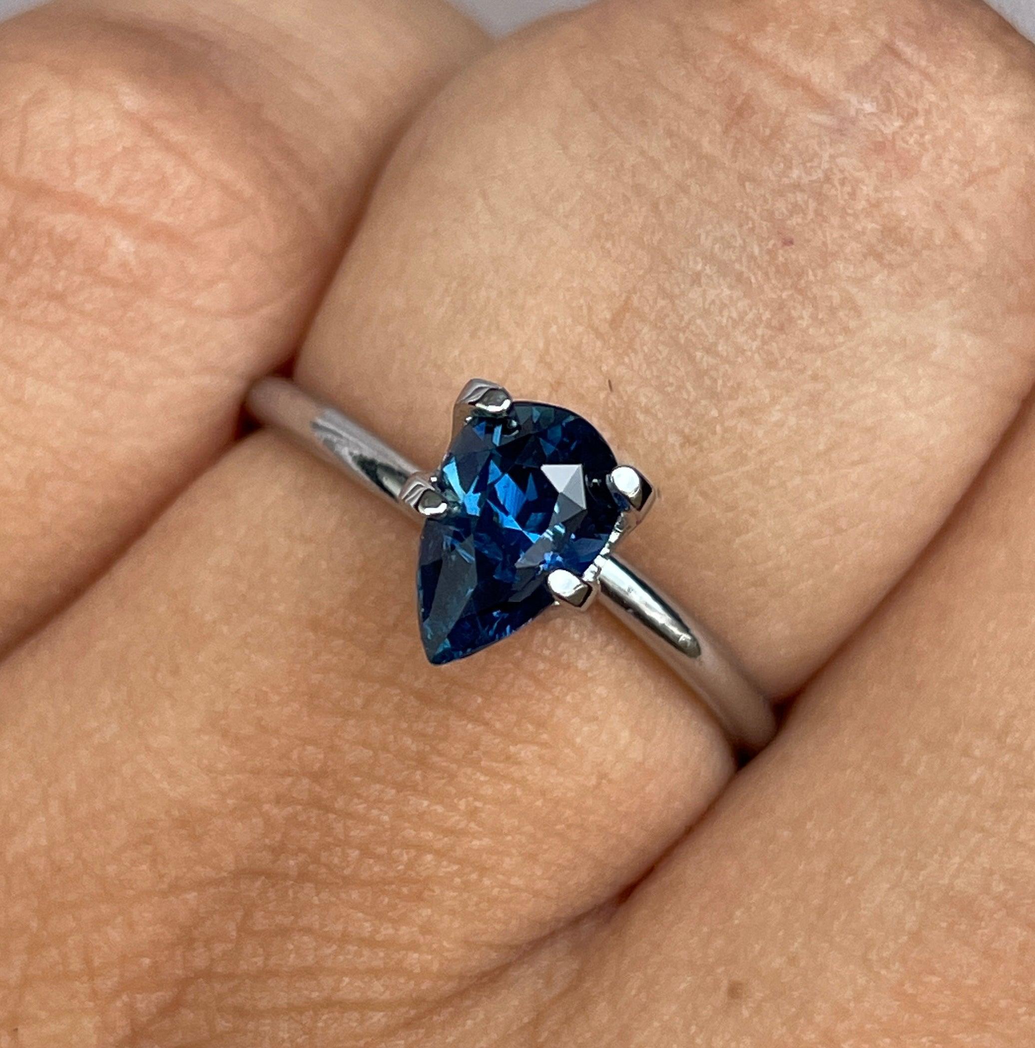 blue sapphire engagement rings