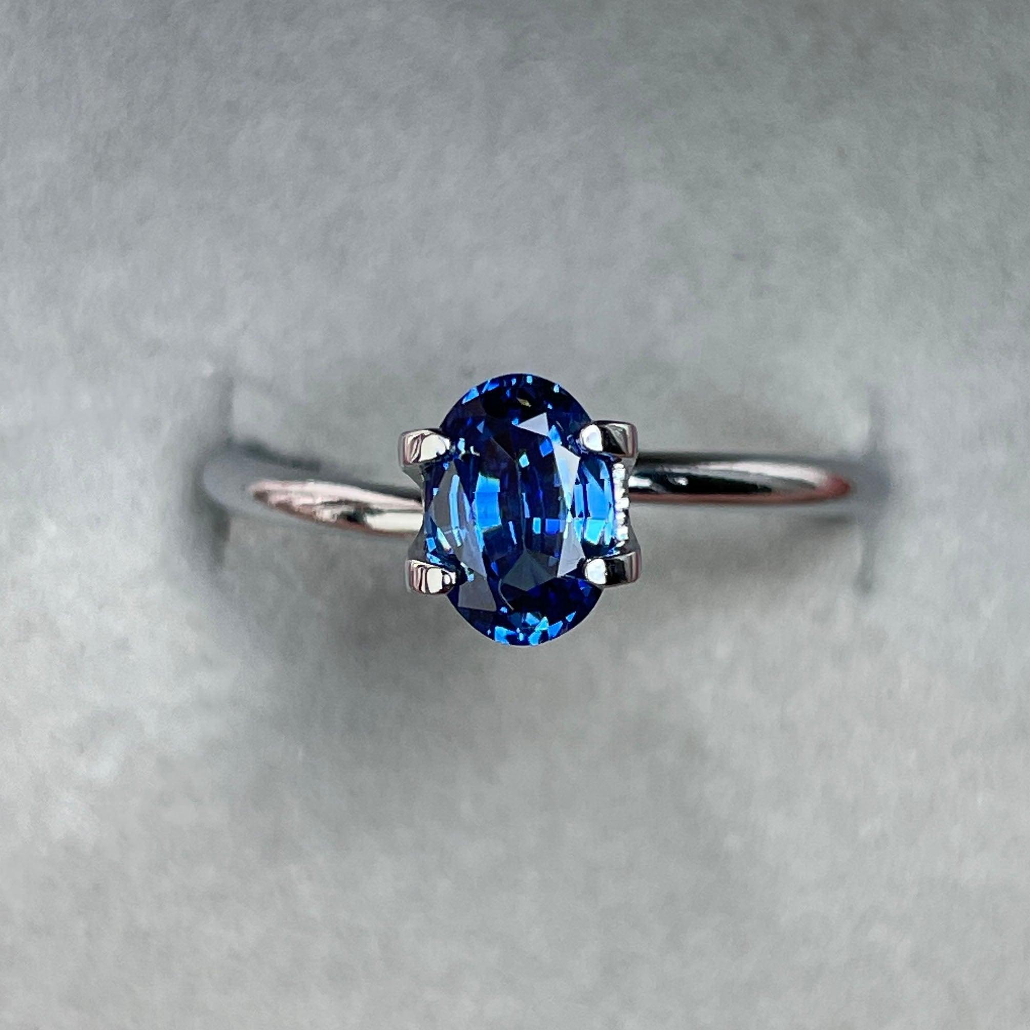 blue sapphire engagement rings