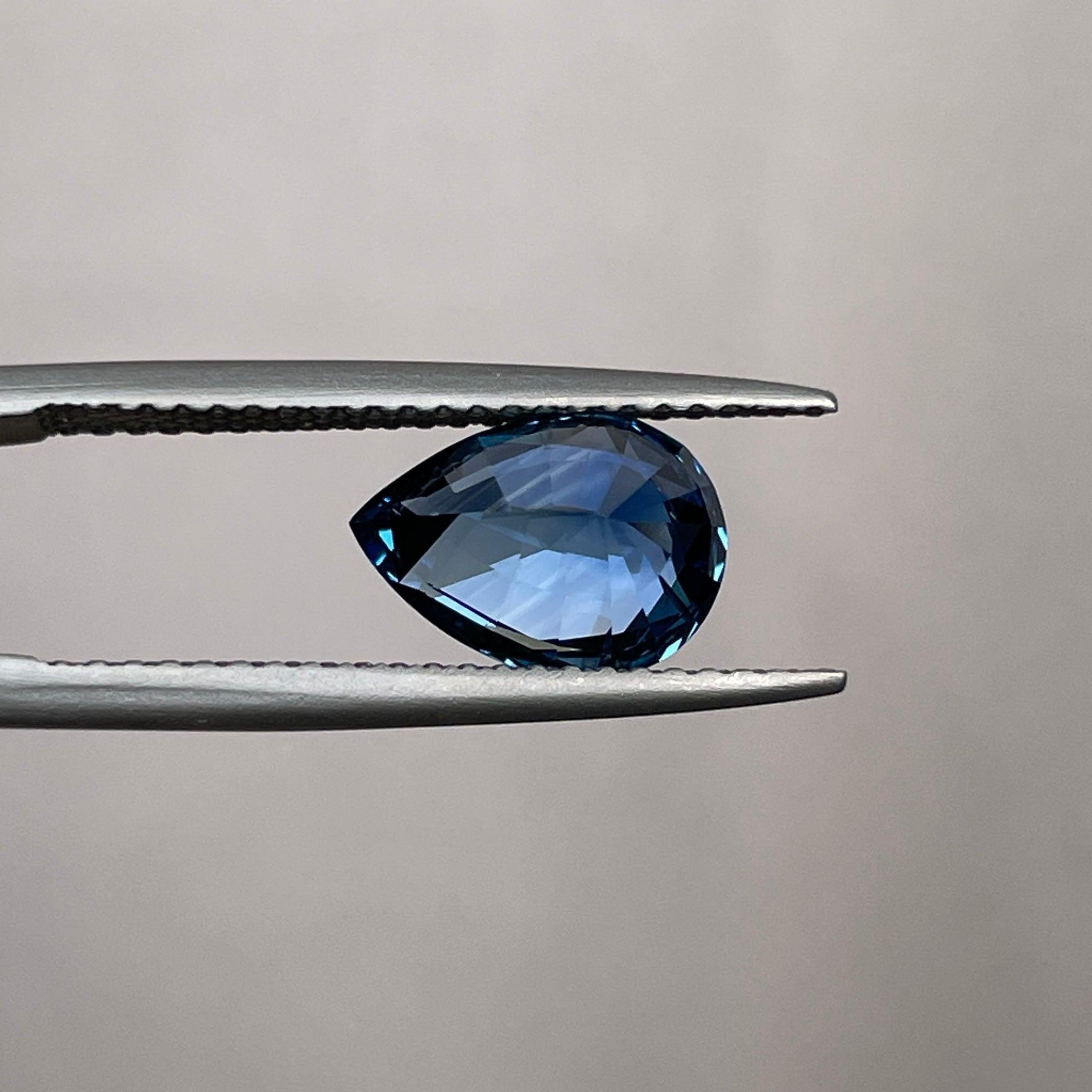 blue sapphire engagement rings