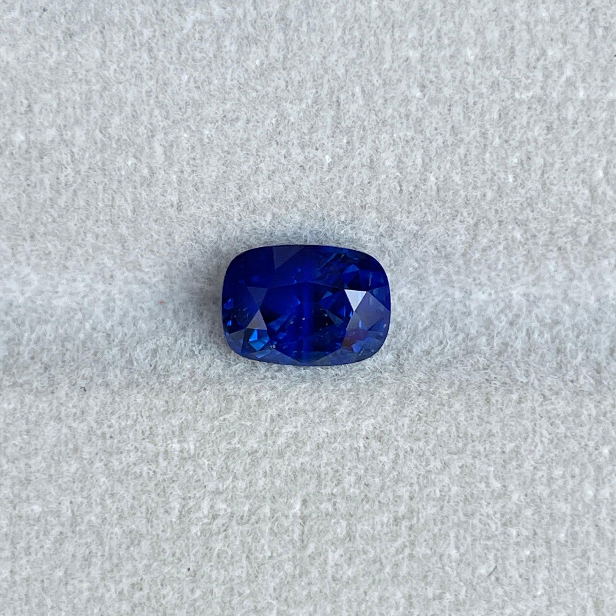 blue sapphire gemstone