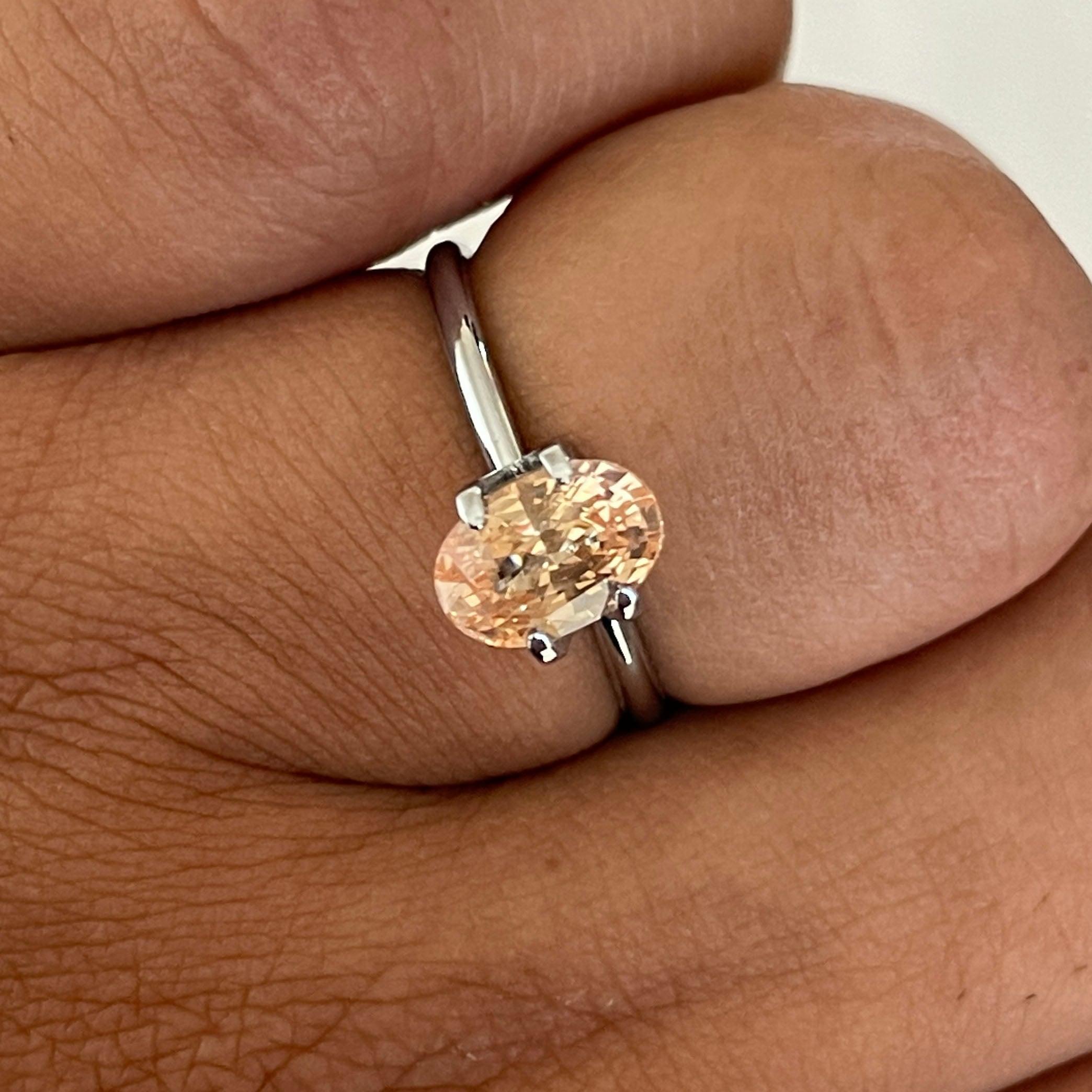 champagne sapphire stone