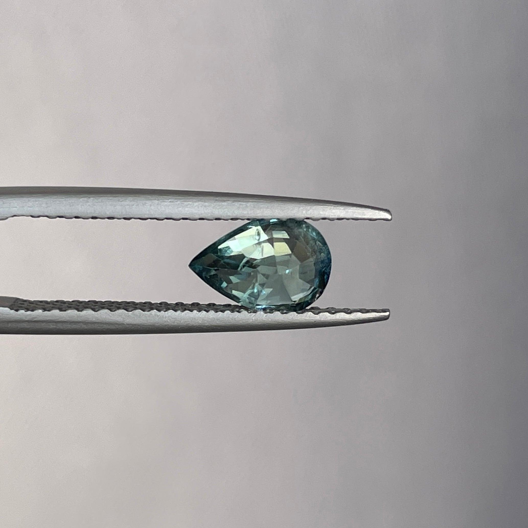 natural green sapphire gemstone