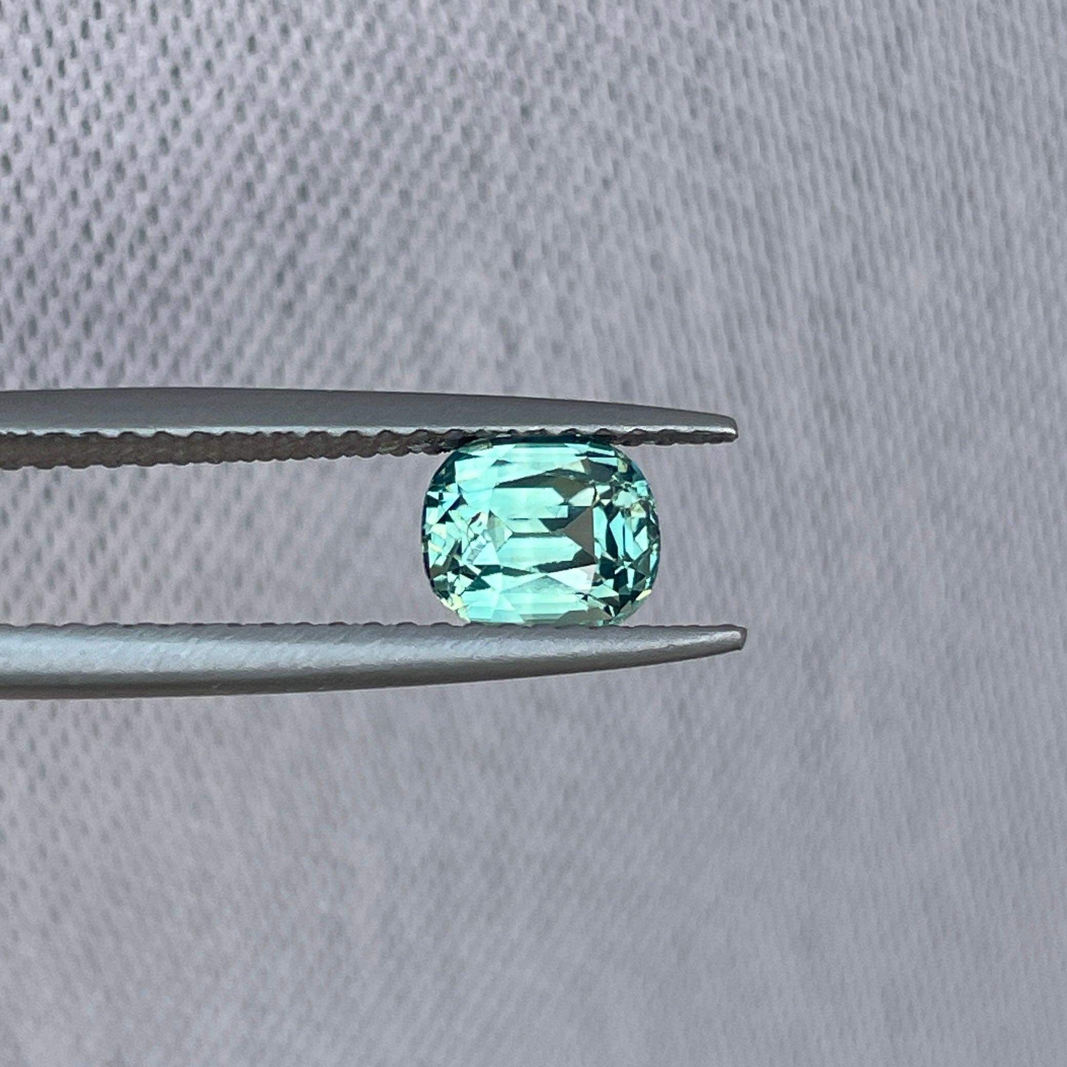 natural green sapphire gemstone