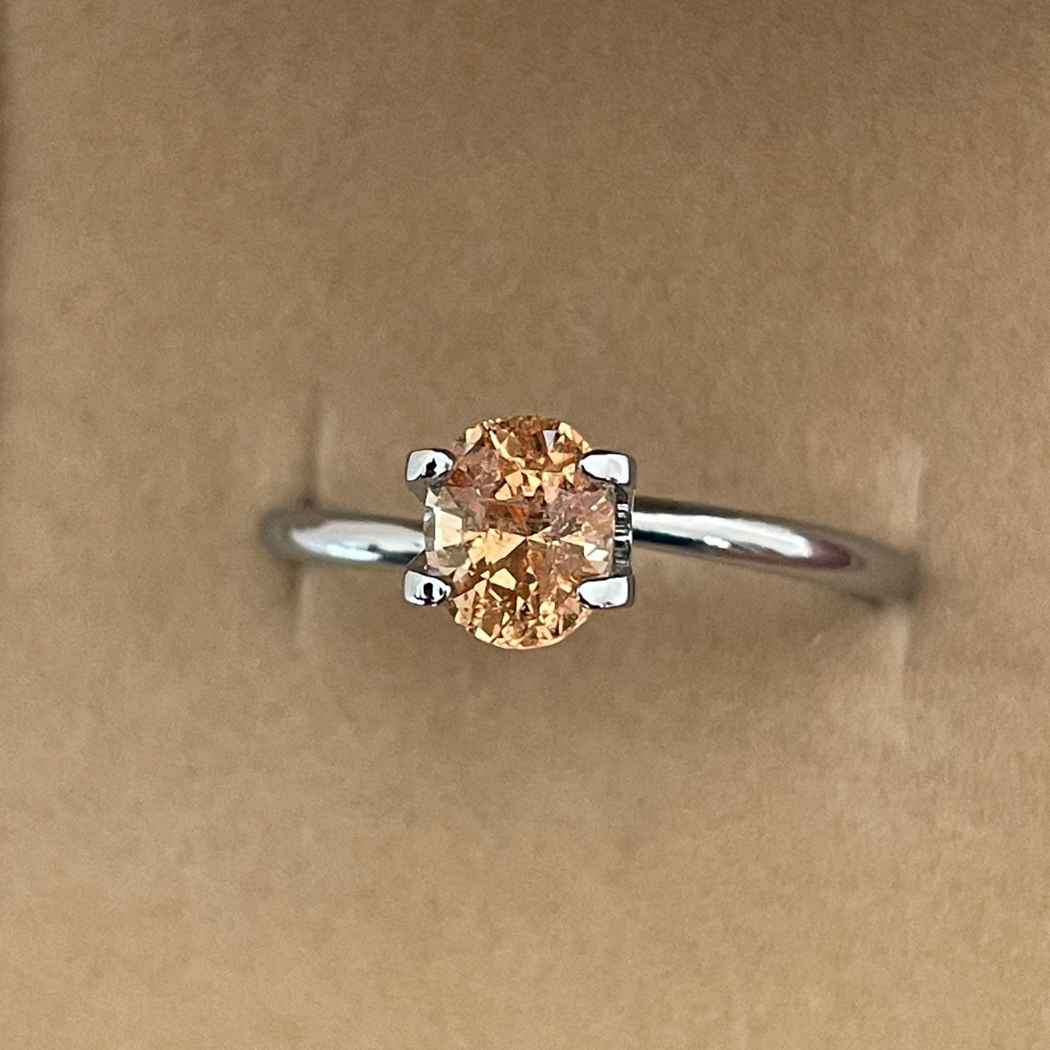 champagne sapphire stone