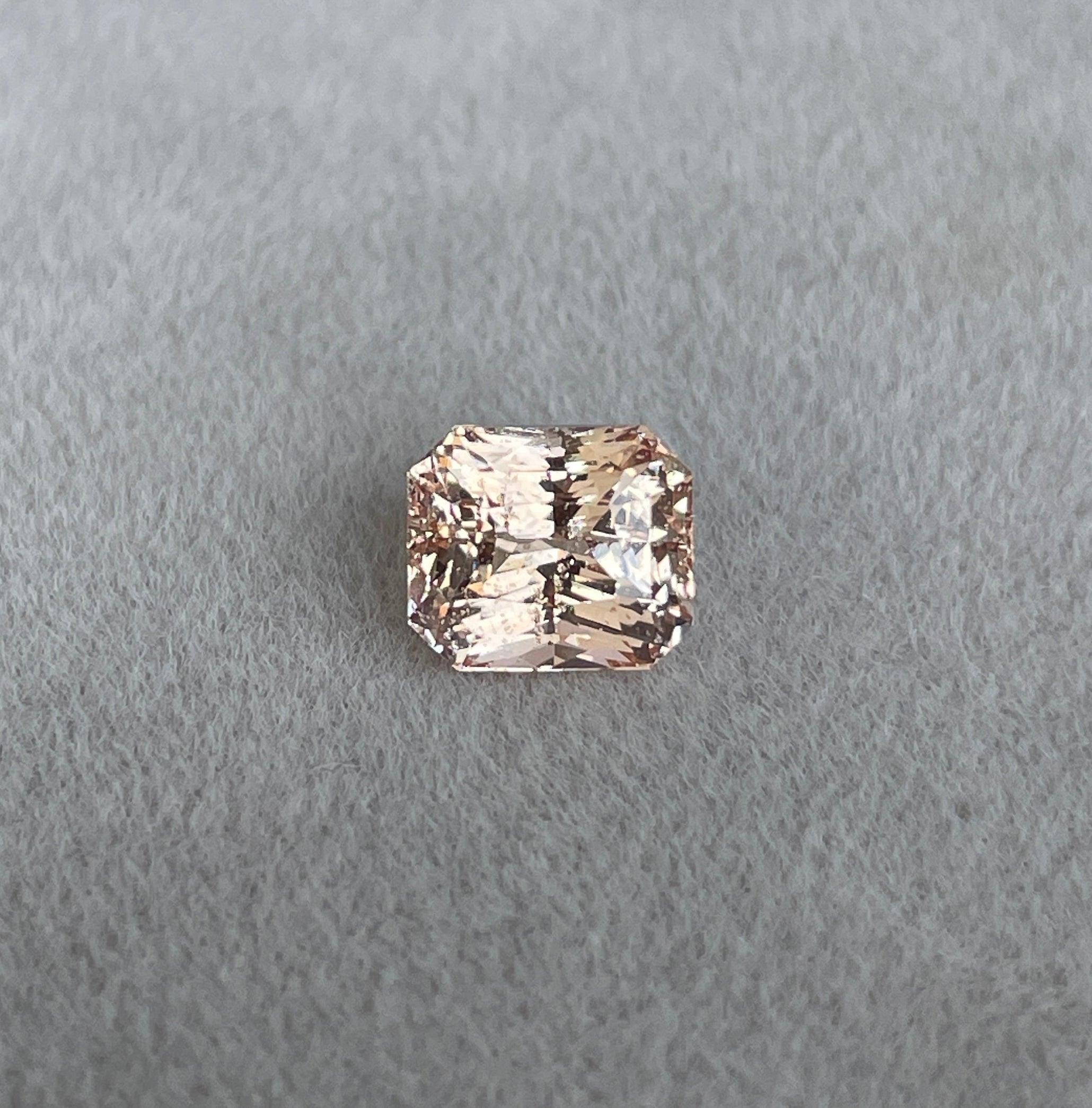 peach sapphire stone