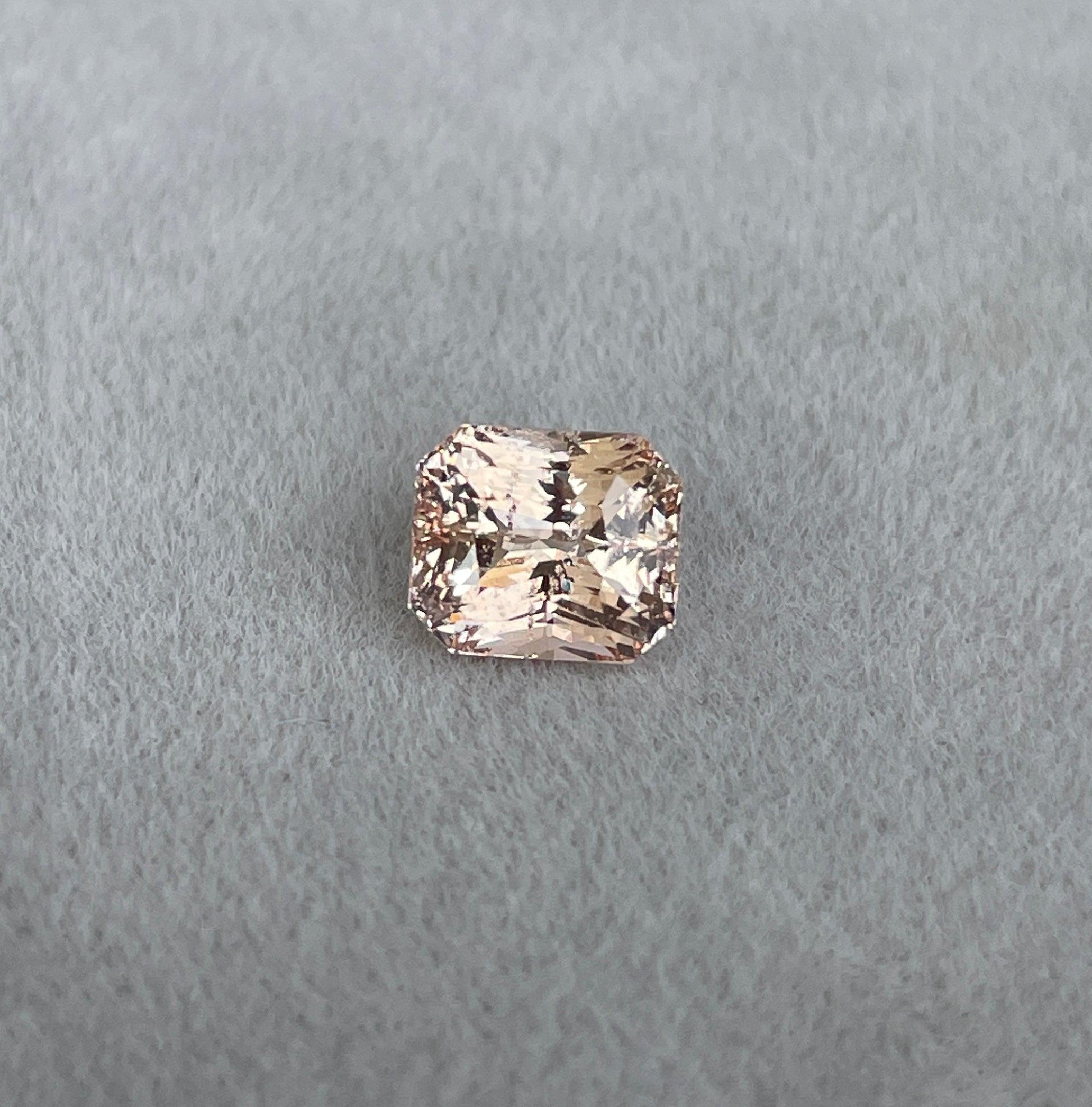peach sapphire stone