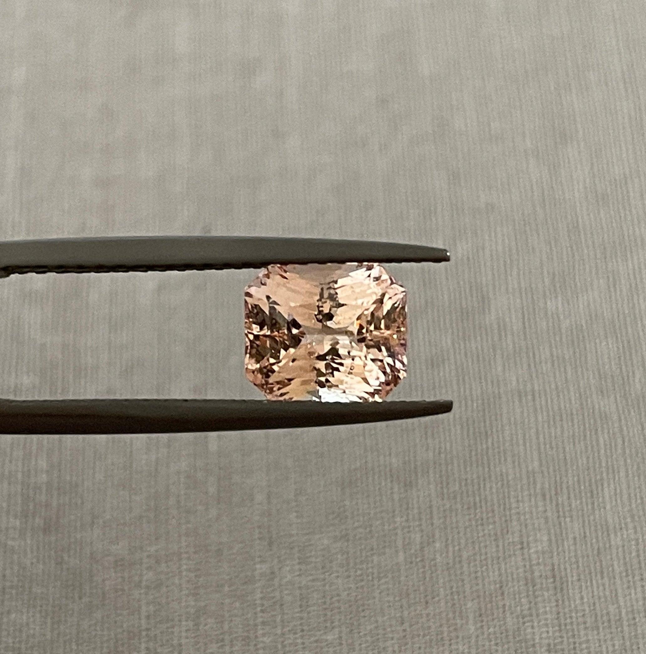 peach sapphire stone
