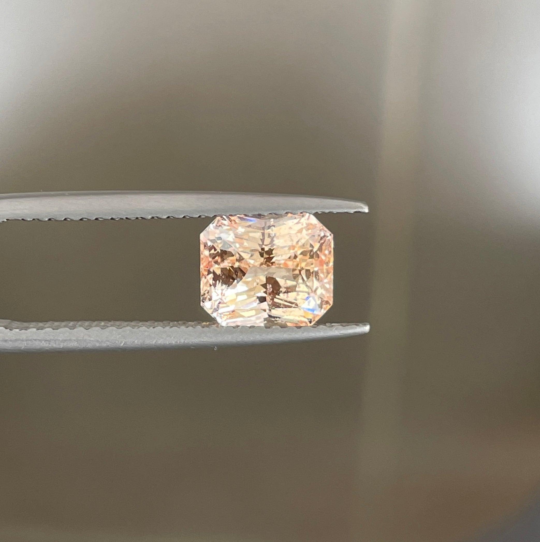 peach sapphire stone