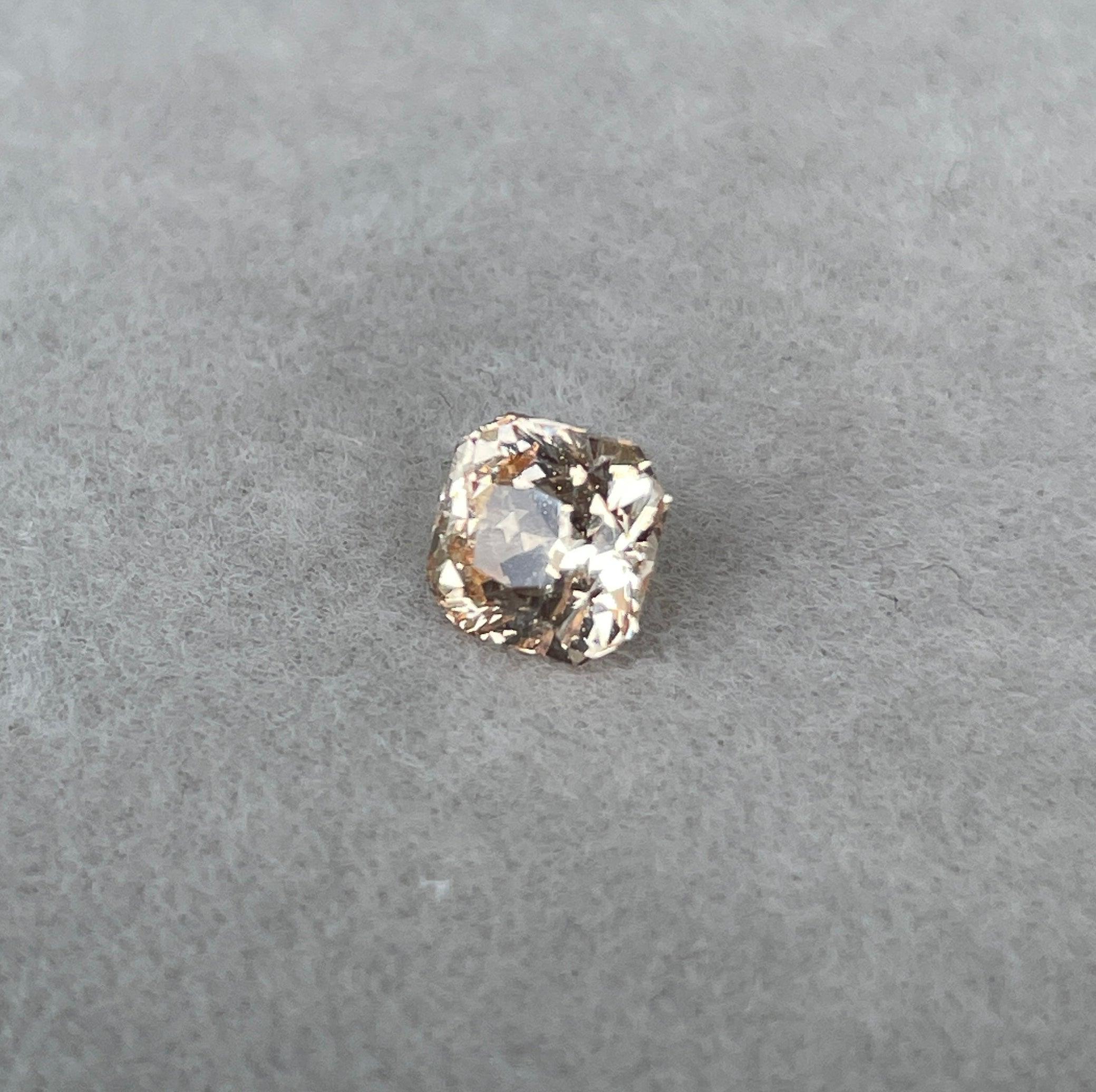 peach sapphire gemstone