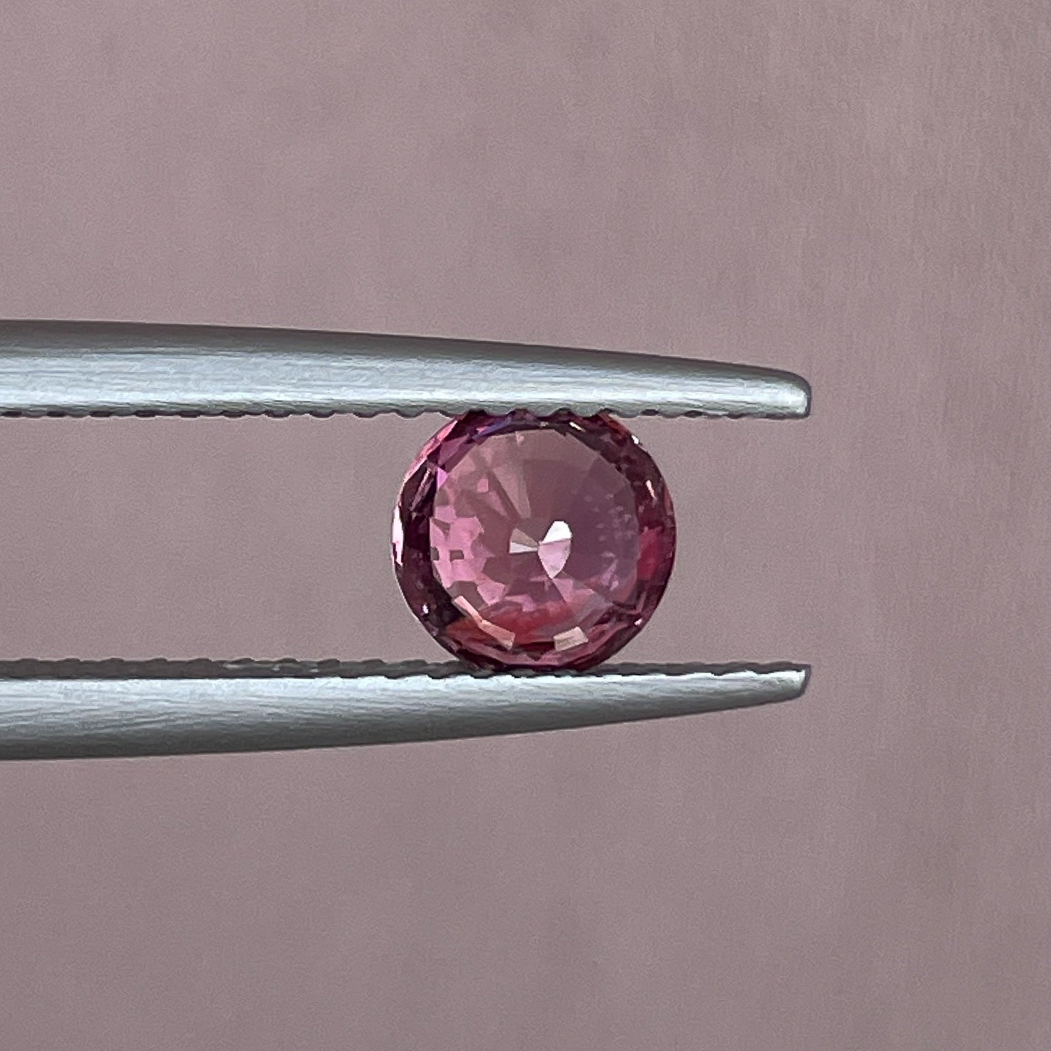 Natural pink sapphire 0.91 ct round cut VVS loose gemstone by NASHGEMS, ideal for engagement rings