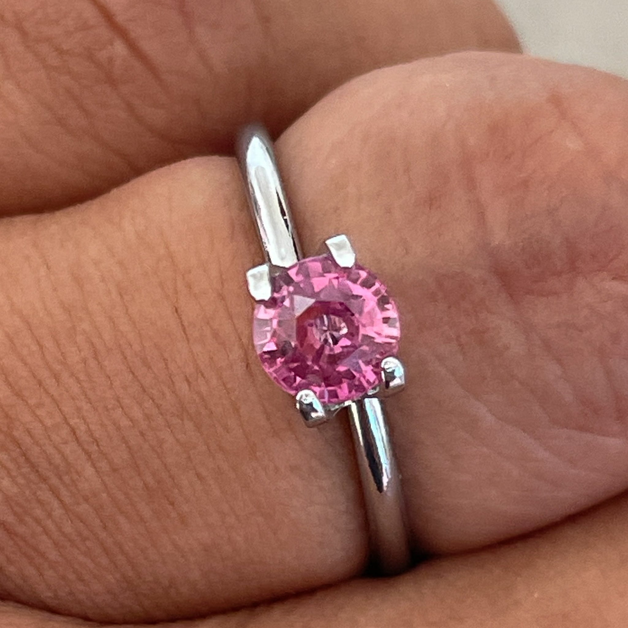 Natural pink sapphire 0.91 Ct round cut VVS loose gemstone by NASHGEMS, ideal for engagement rings.