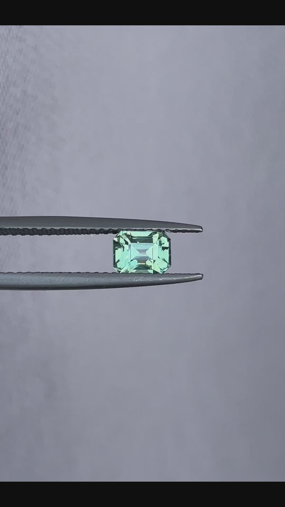 natural green sapphire gemstone