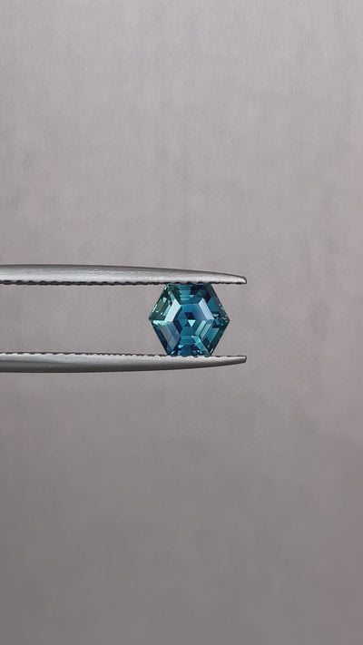 blue green sapphire