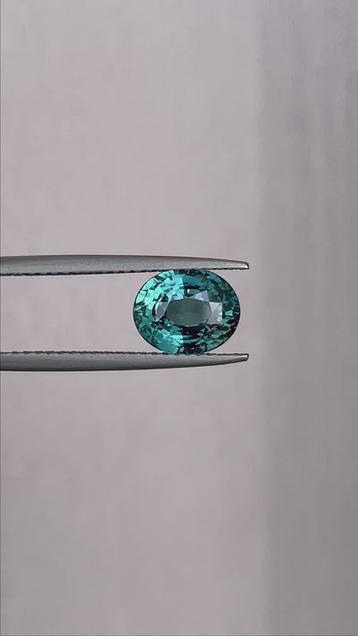 teal blue green parti sapphire oval cut gem 