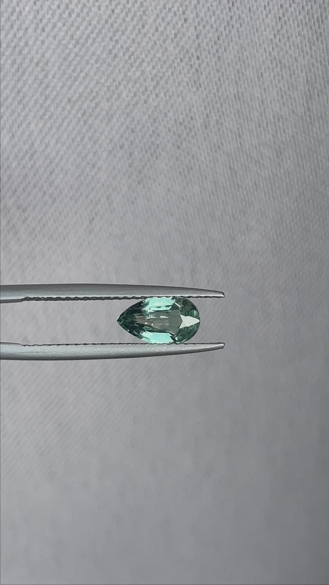 teal green parti colored loose sapphire