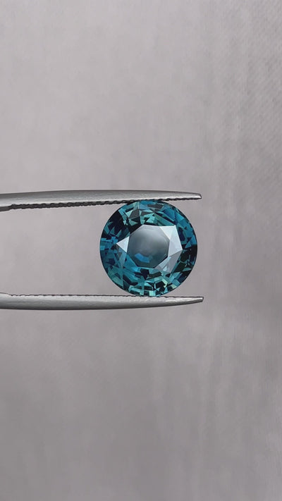 teal blue green parti sapphire round cut gem 