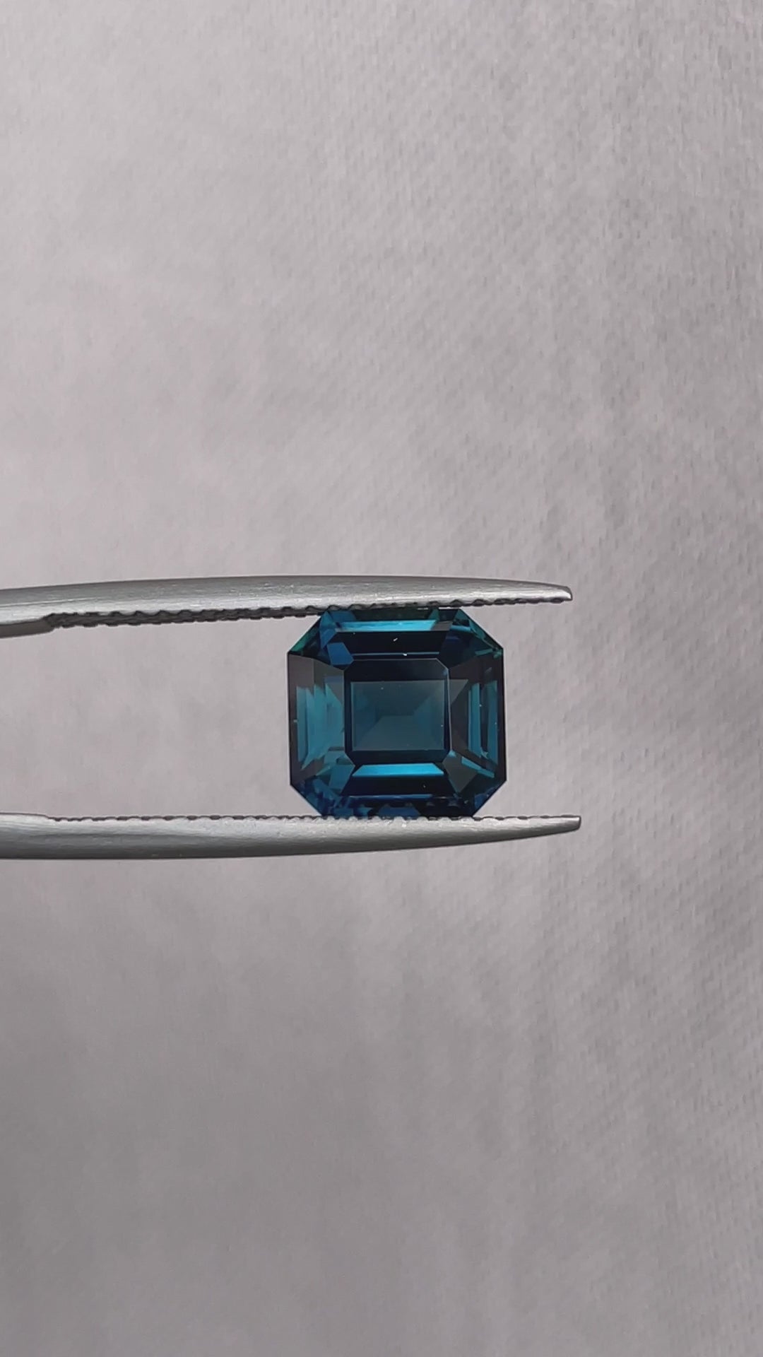 loose teal sapphire emerald radiant cut
