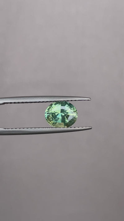 Green sapphire 