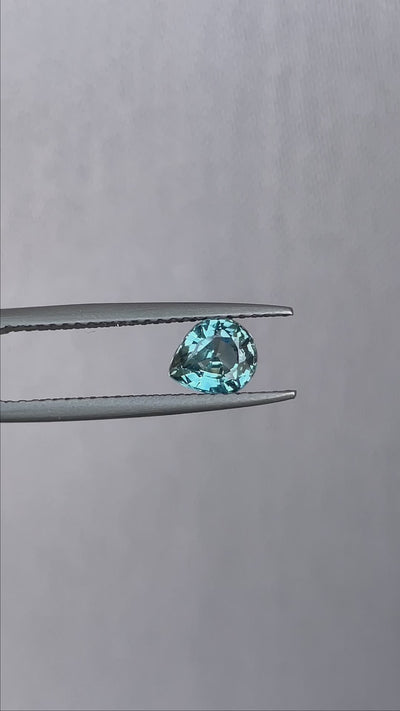 teal blue green parti sapphire pear drop cut gem 