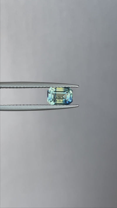 bi coloured parti sapphire