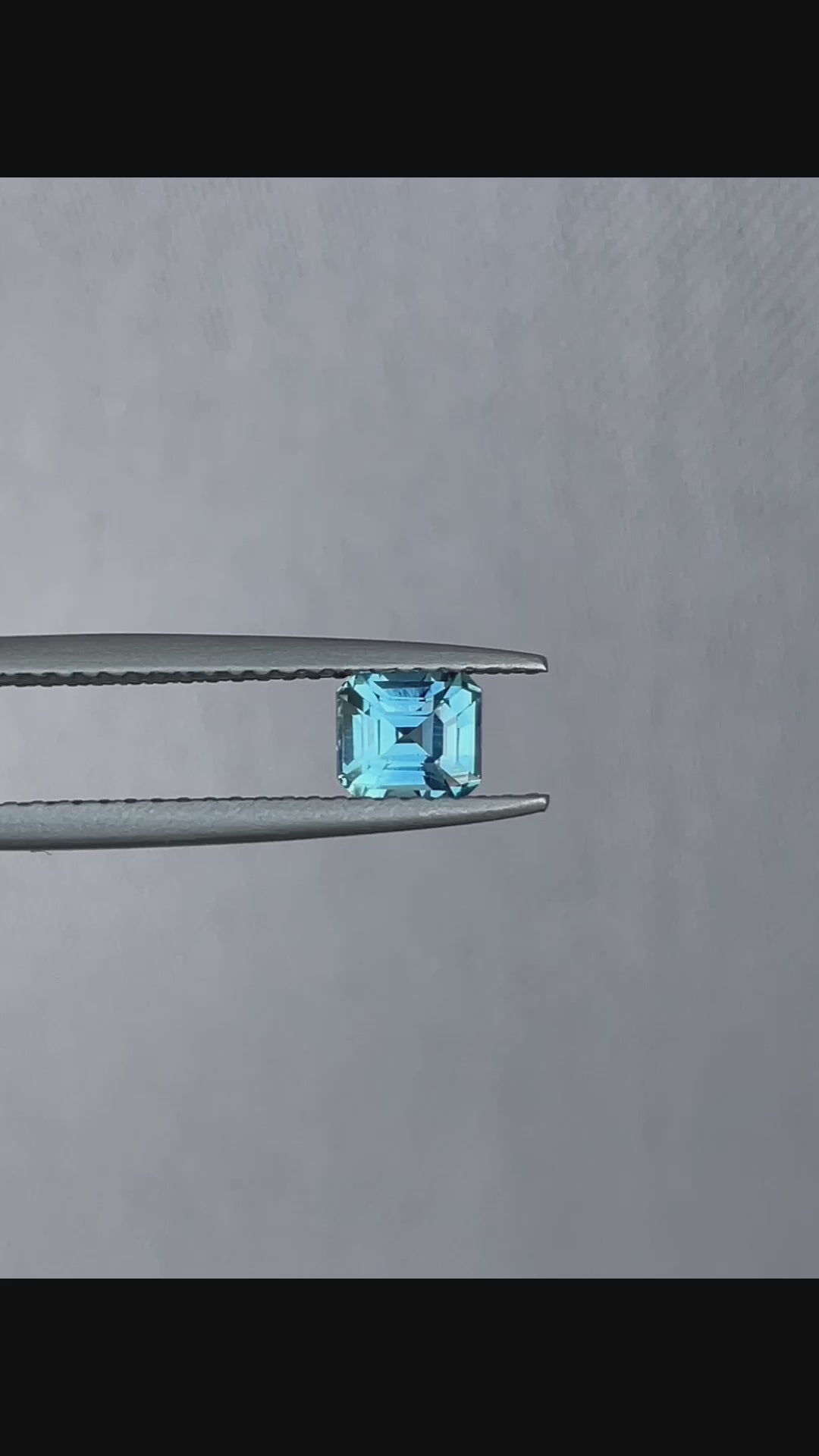 Neon Blue Sapphire Ring