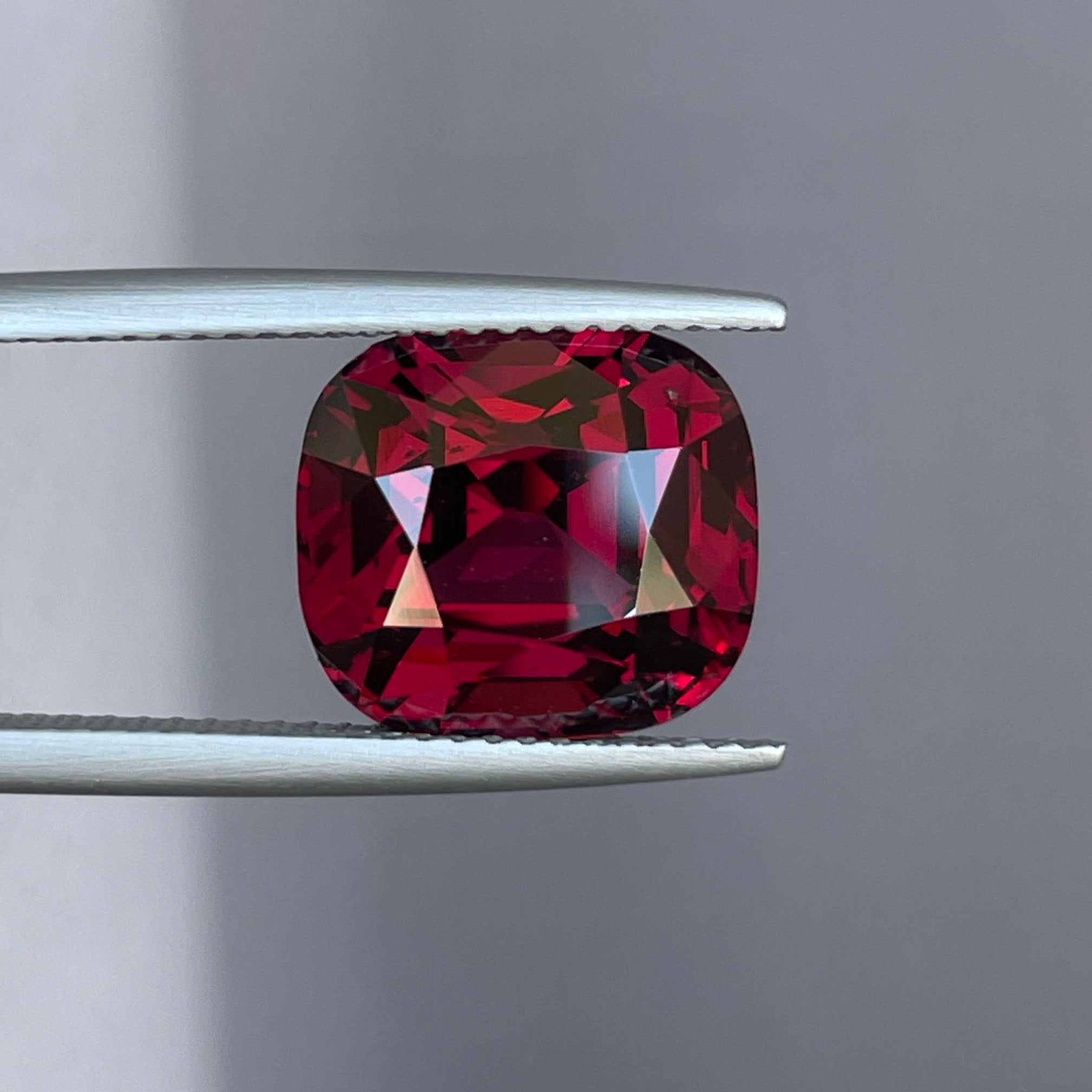 pyrope garnet red natural 10.10