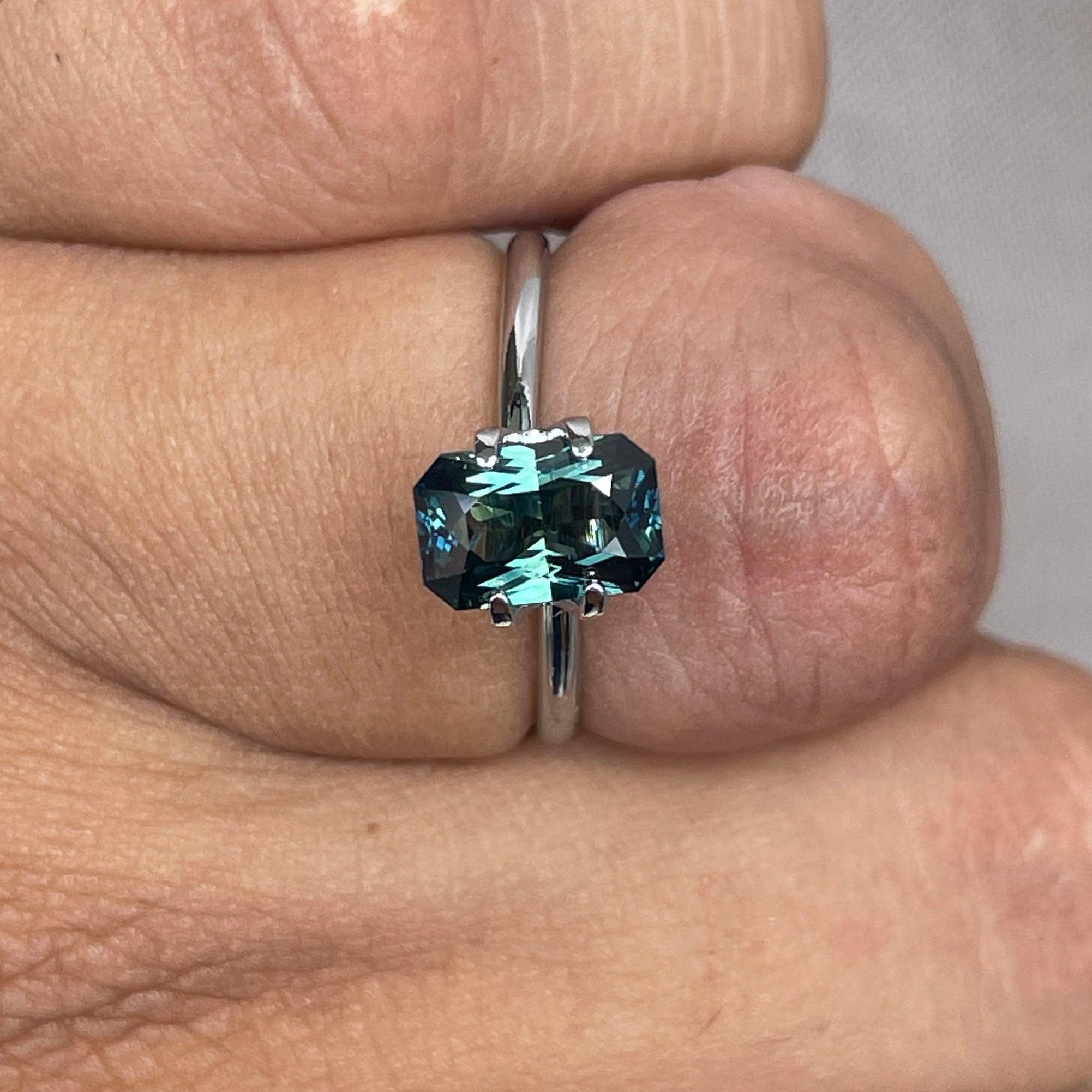 teal blue green gemstone sapphire