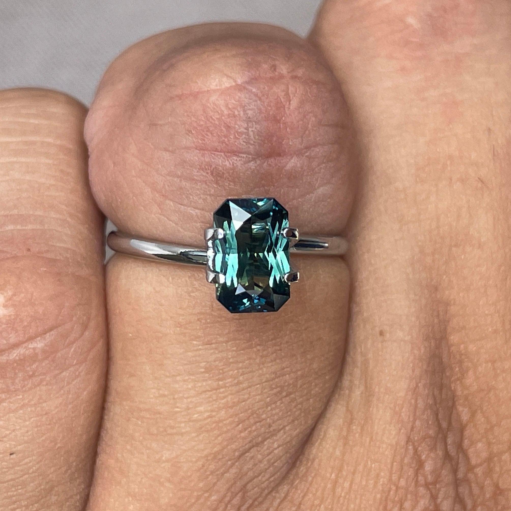 teal blue green gemstone sapphire