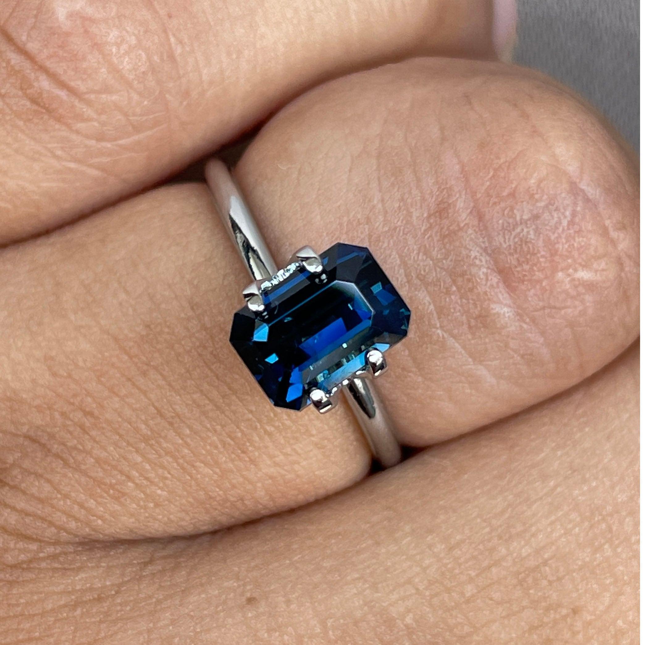 teal blue green gemstone sapphire